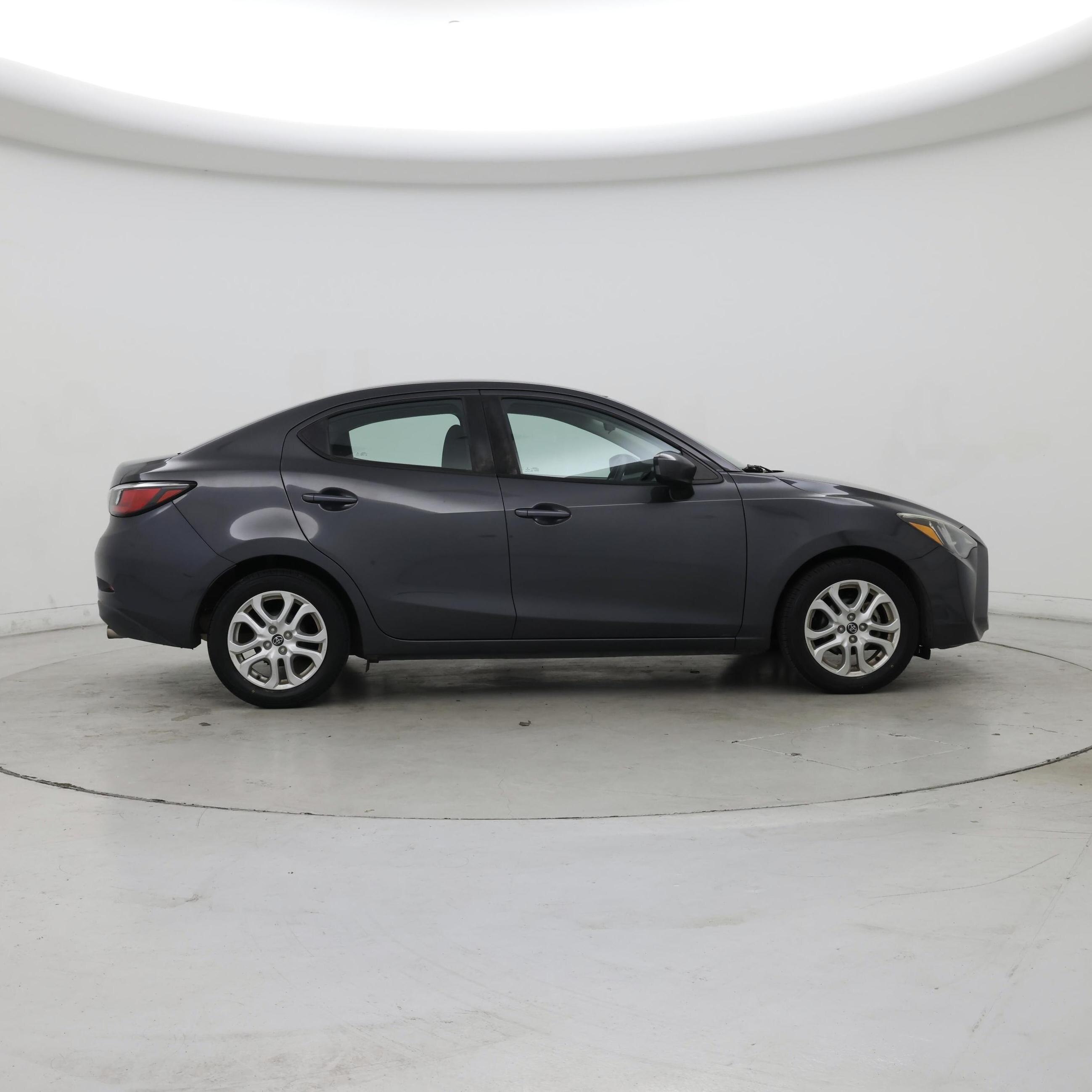 Thumbnail: 2017 Toyota Yaris iA - 7
