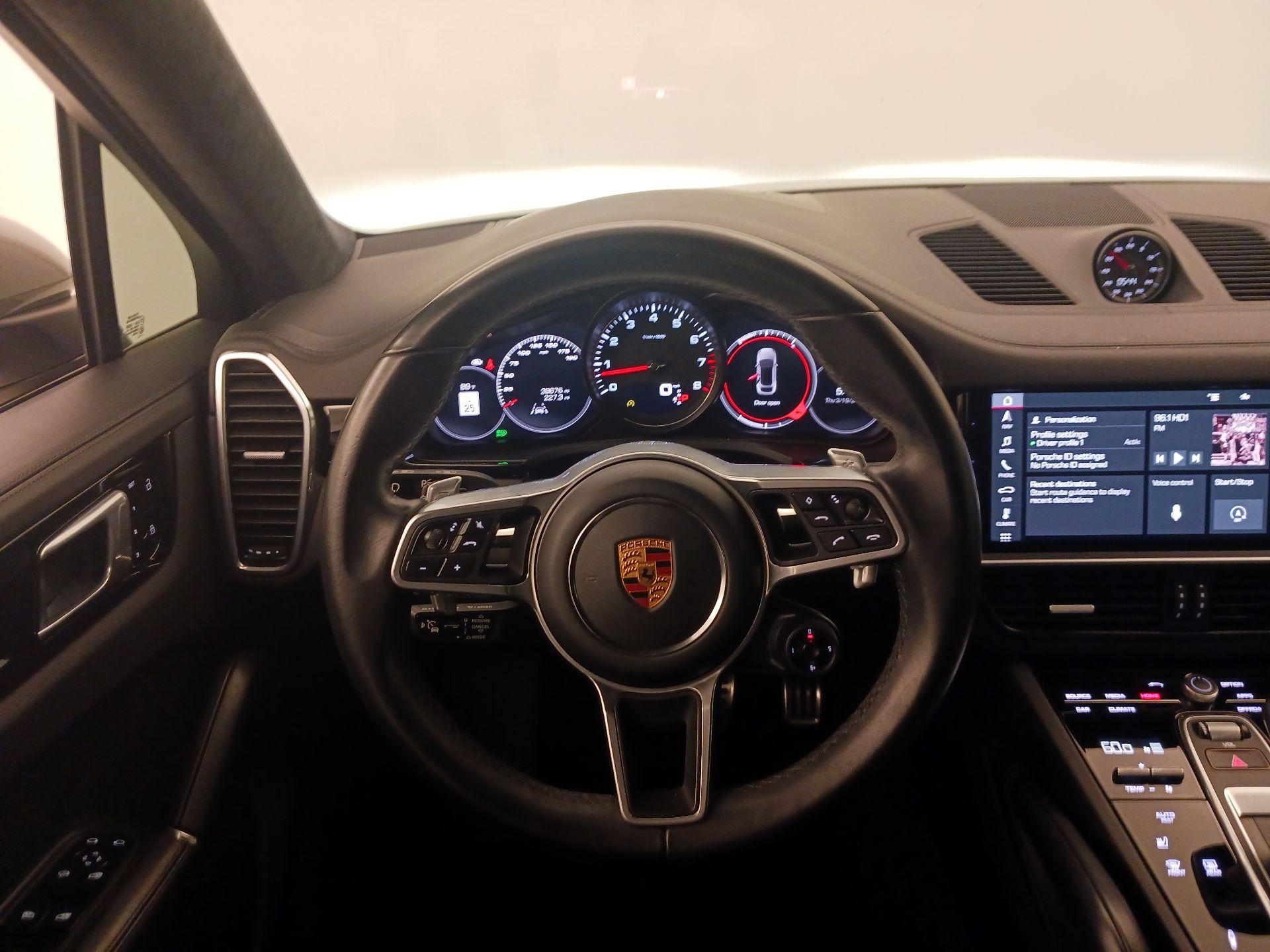 Thumbnail: 2020 Porsche Cayenne - 10