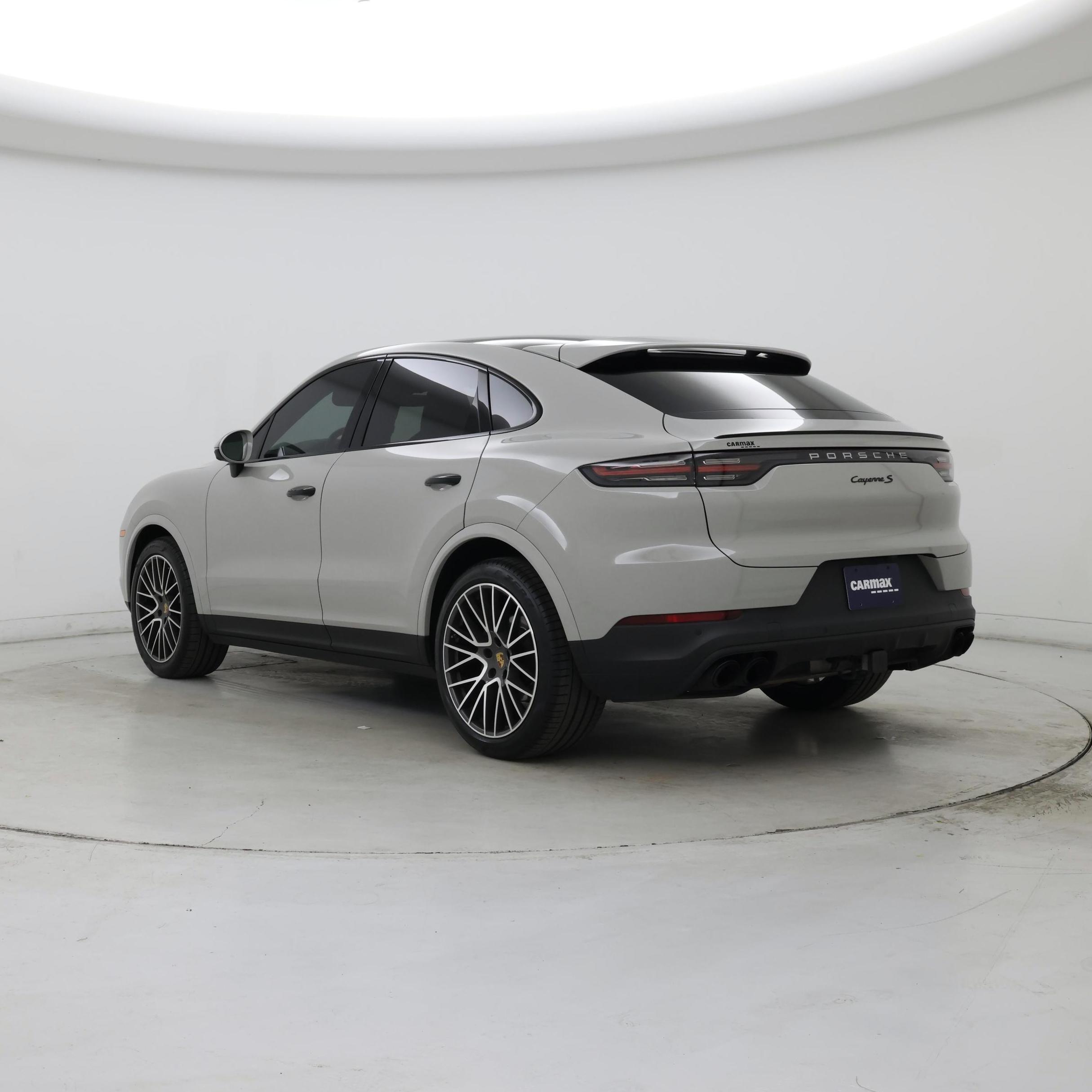 Thumbnail: 2020 Porsche Cayenne - 2