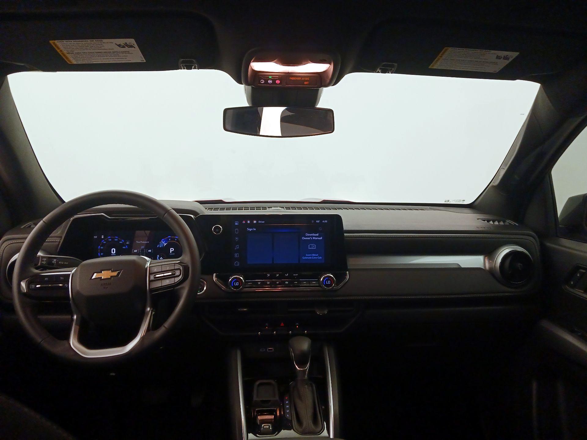 Thumbnail: 2024 Chevrolet Colorado - 9