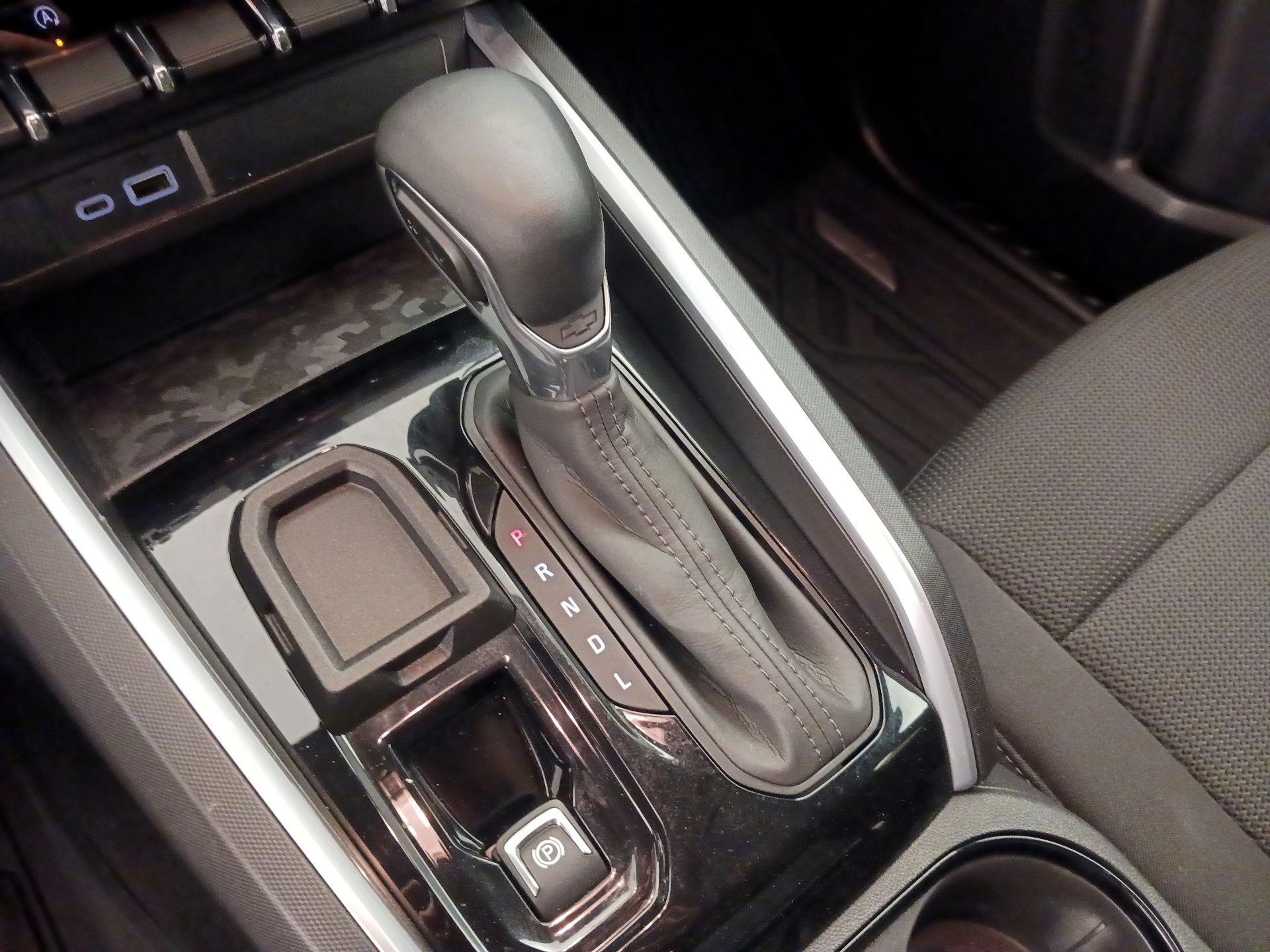 Thumbnail: 2024 Chevrolet Colorado - 17