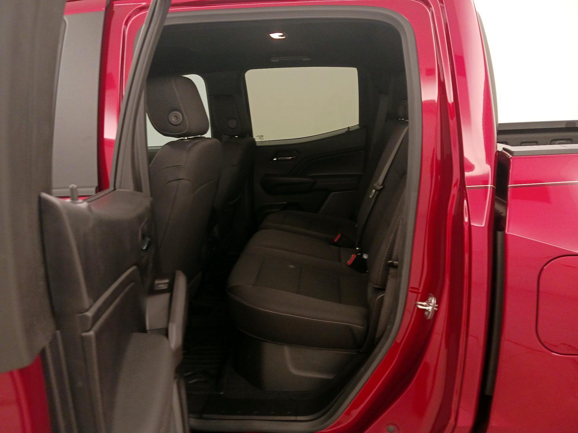 Thumbnail: 2024 Chevrolet Colorado - 19