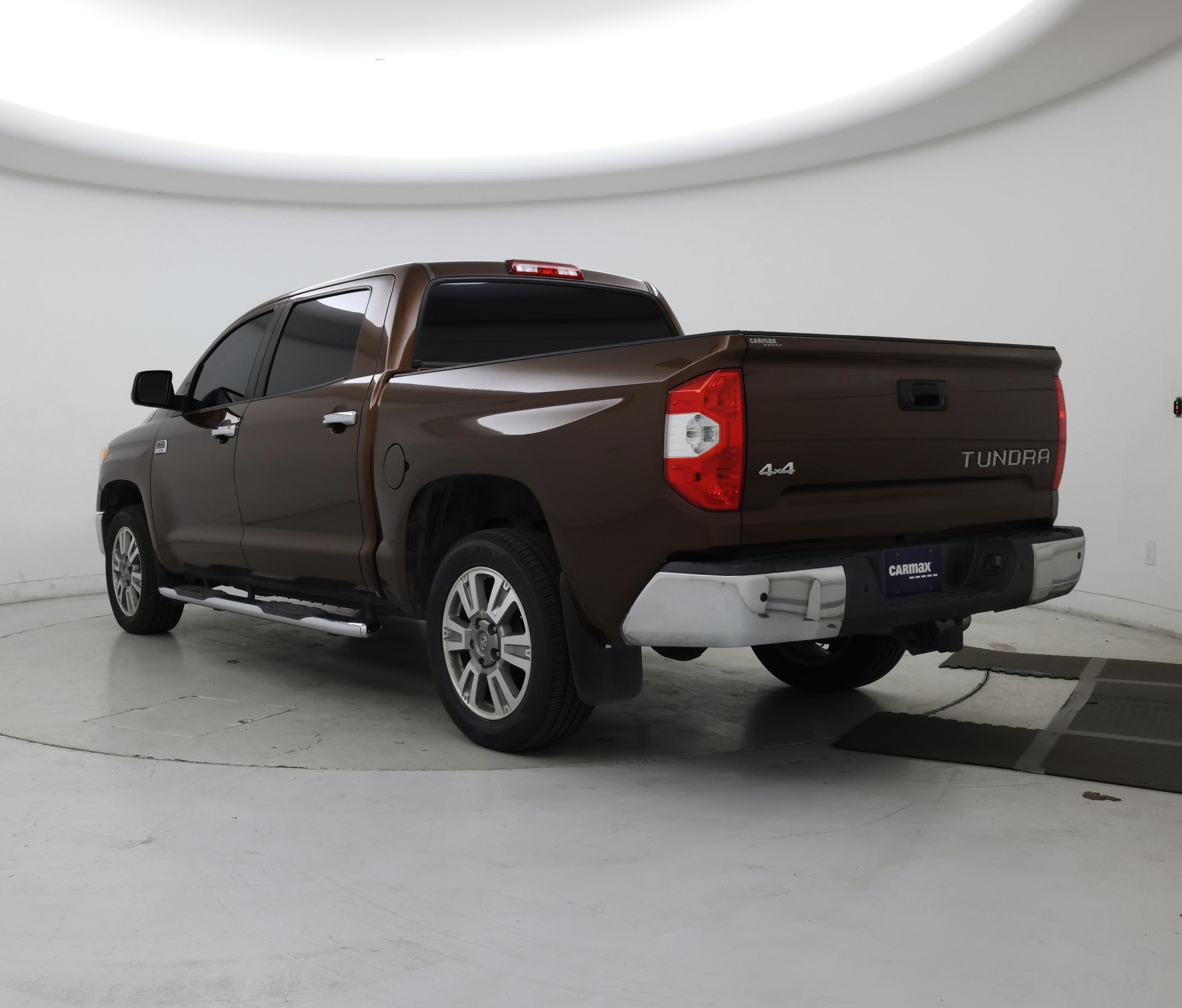 Thumbnail: 2015 Toyota Tundra - 2