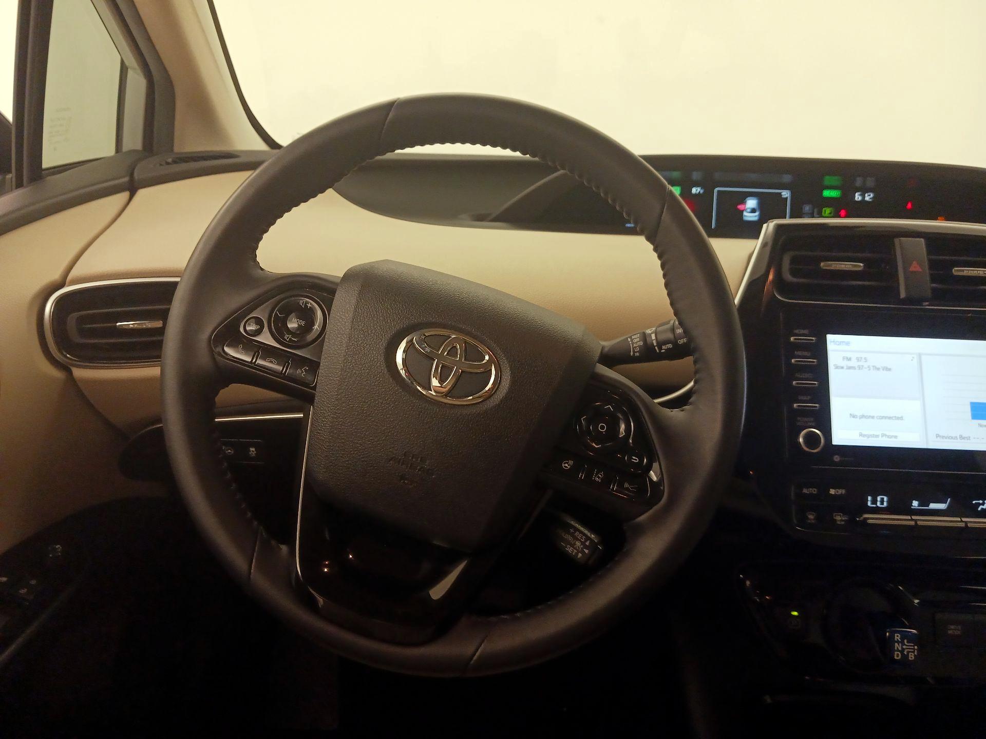 Thumbnail: 2021 Toyota Prius - 10