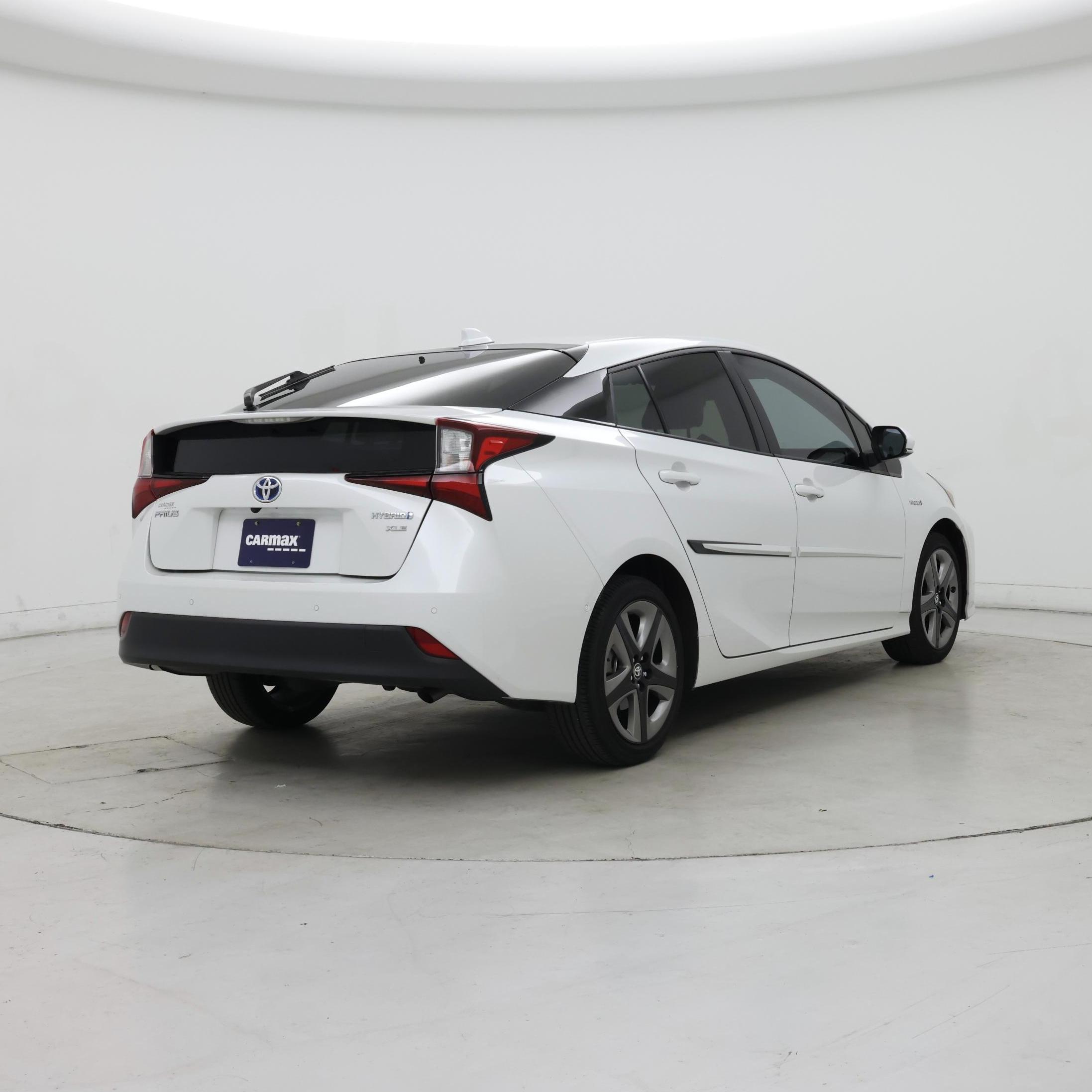 Thumbnail: 2021 Toyota Prius - 8