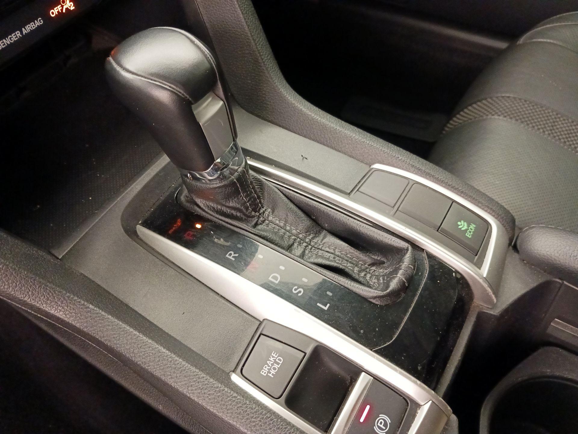 Thumbnail: 2019 Honda Civic - 17