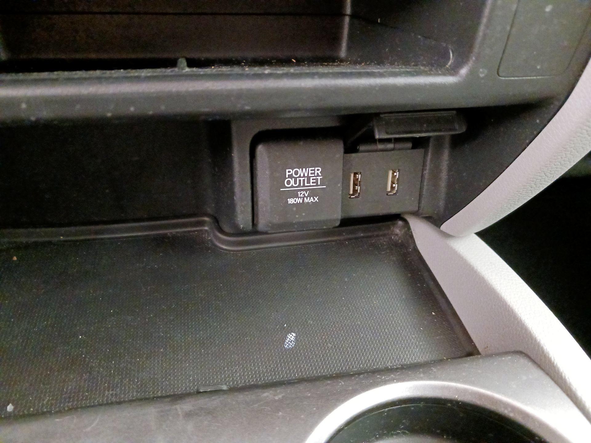 Thumbnail: 2017 Honda Pilot - 18