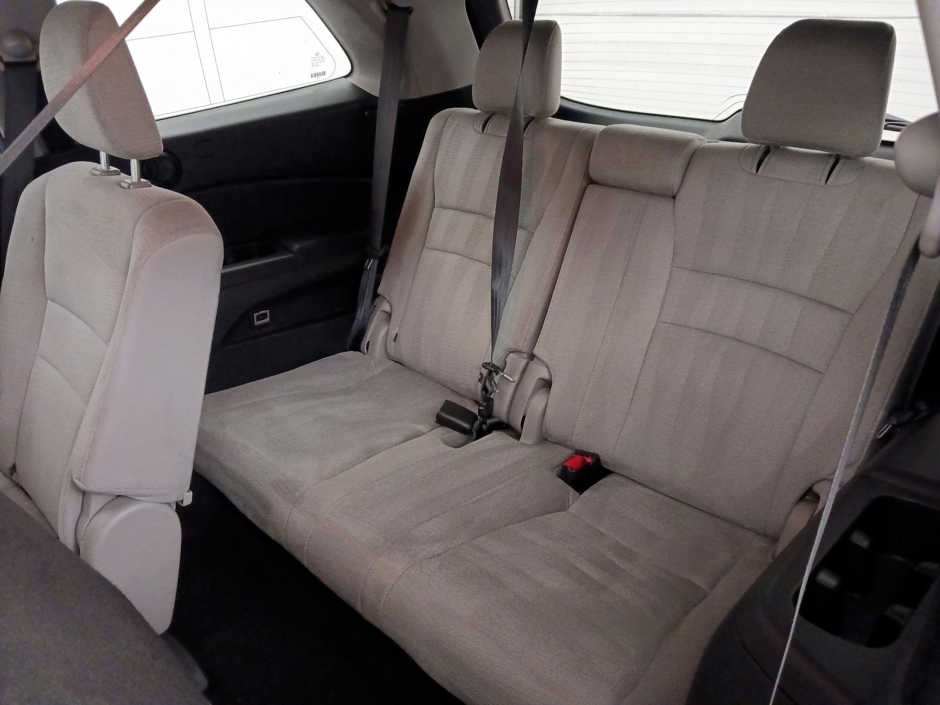 Thumbnail: 2017 Honda Pilot - 20