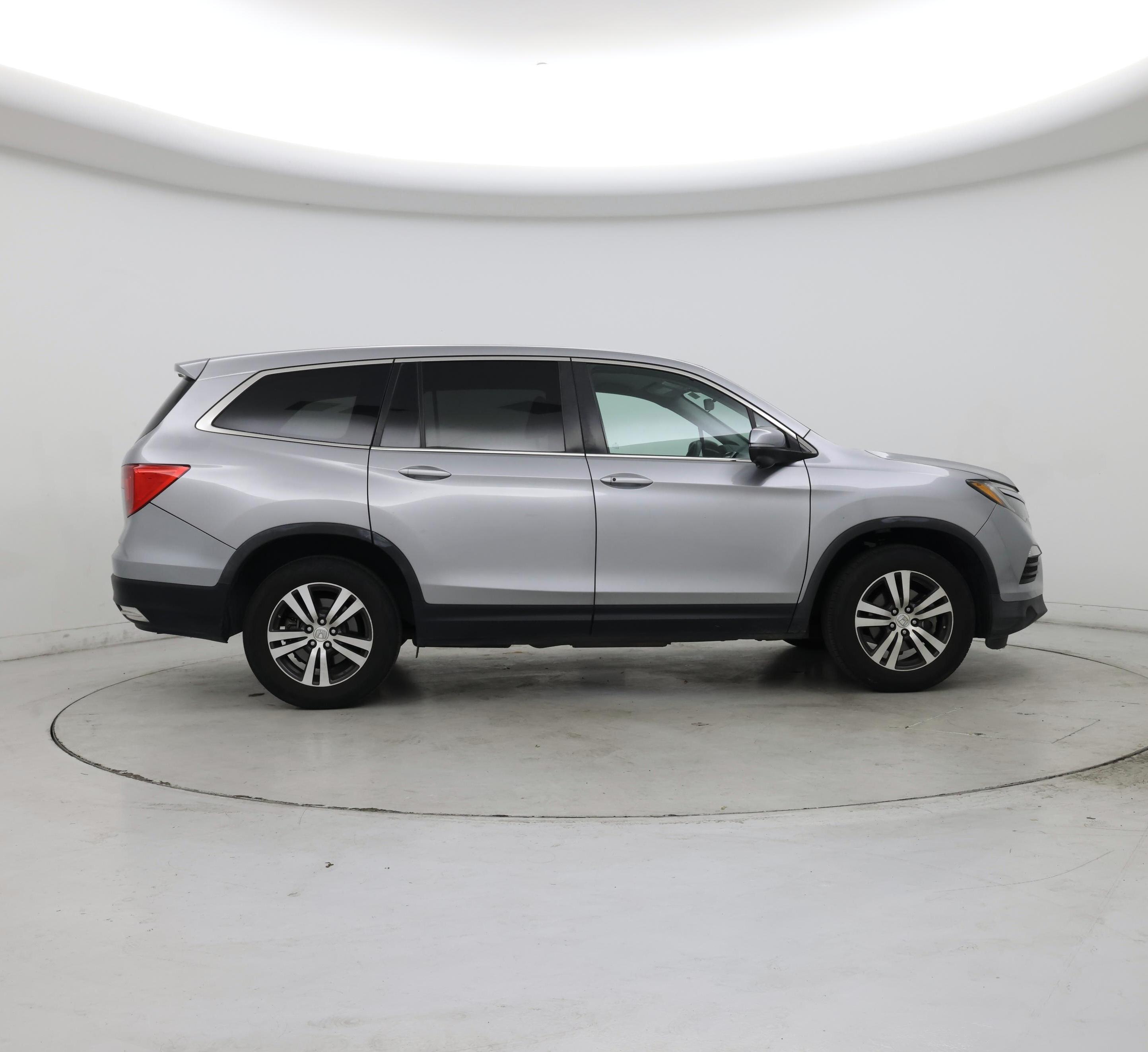 Thumbnail: 2017 Honda Pilot - 7