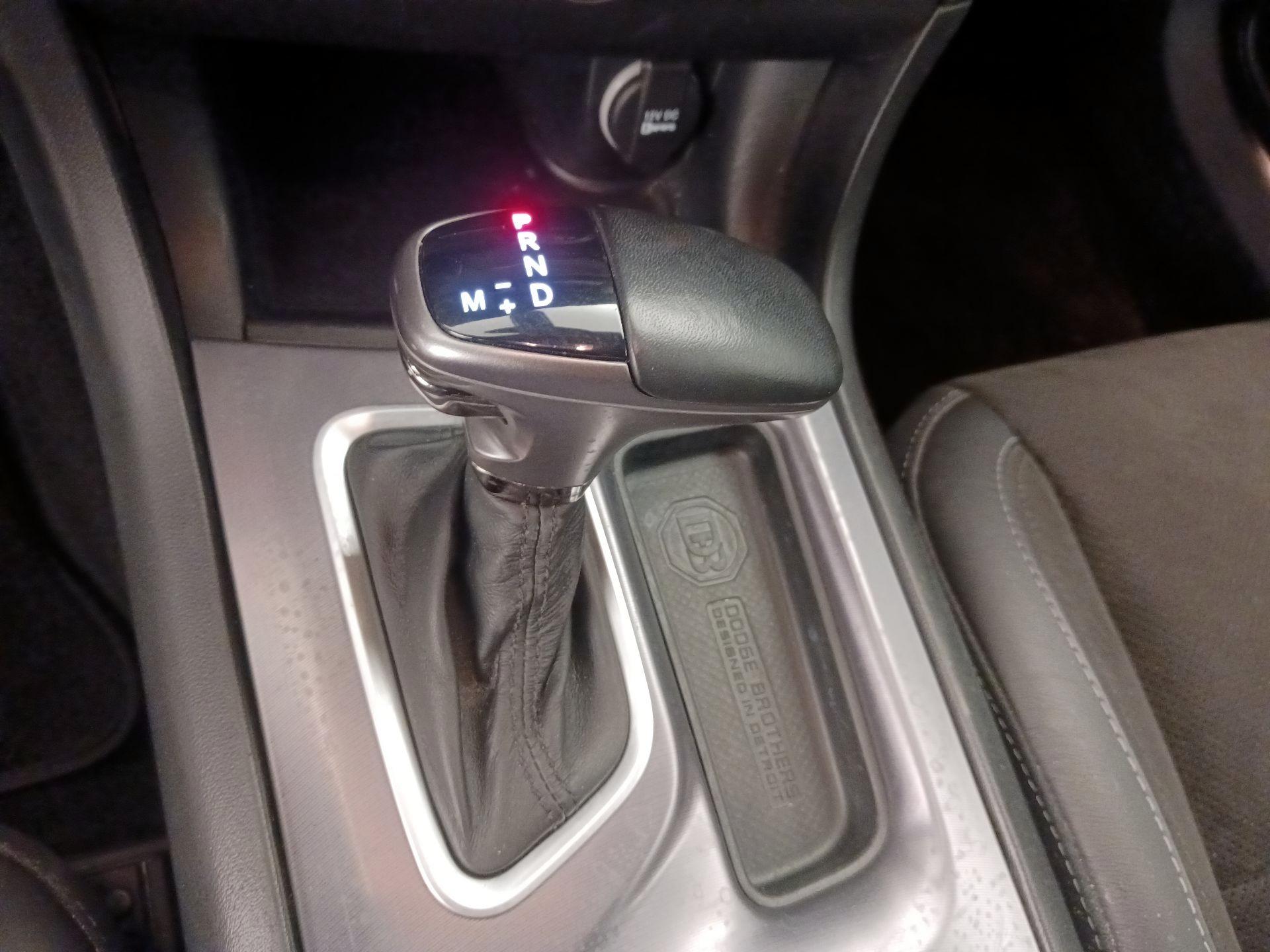 Thumbnail: 2020 Dodge Charger - 17