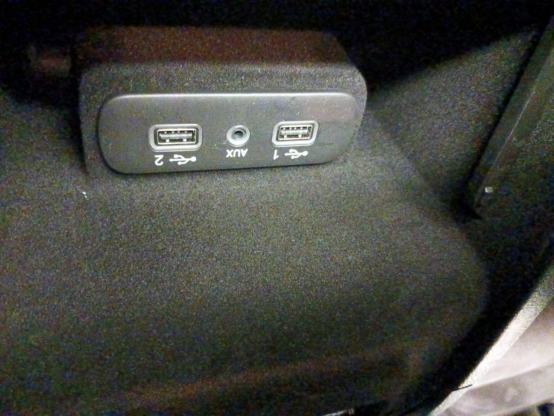 Thumbnail: 2020 Dodge Charger - 18