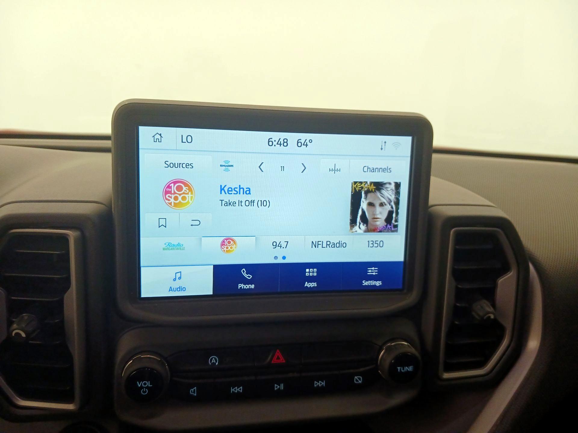 Thumbnail: 2024 Ford Bronco Sport - 15