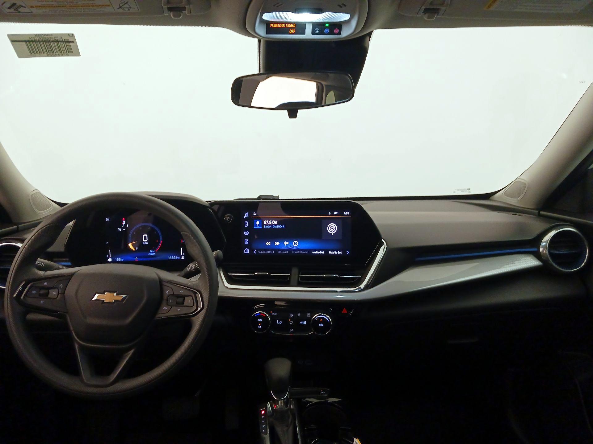 Thumbnail: 2024 Chevrolet Trax - 9
