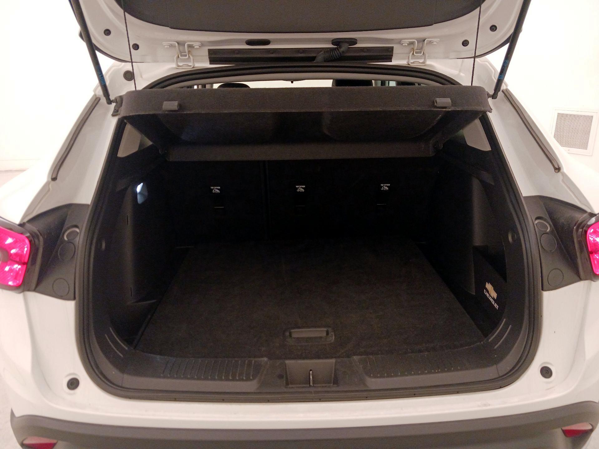 Thumbnail: 2024 Chevrolet Trax - 20