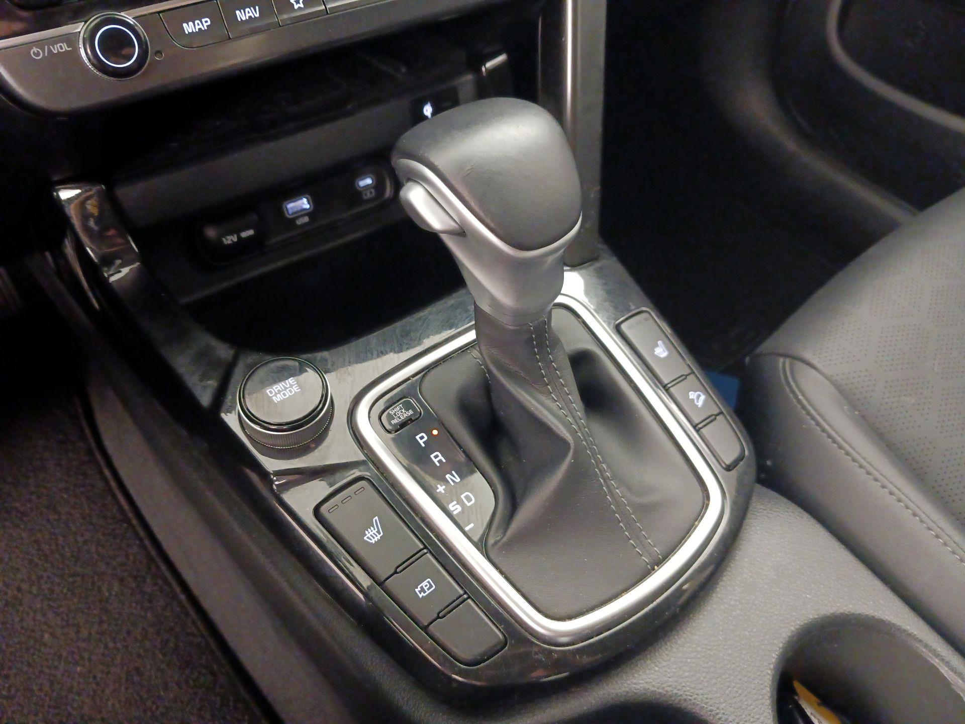 Thumbnail: 2024 Kia Seltos - 18