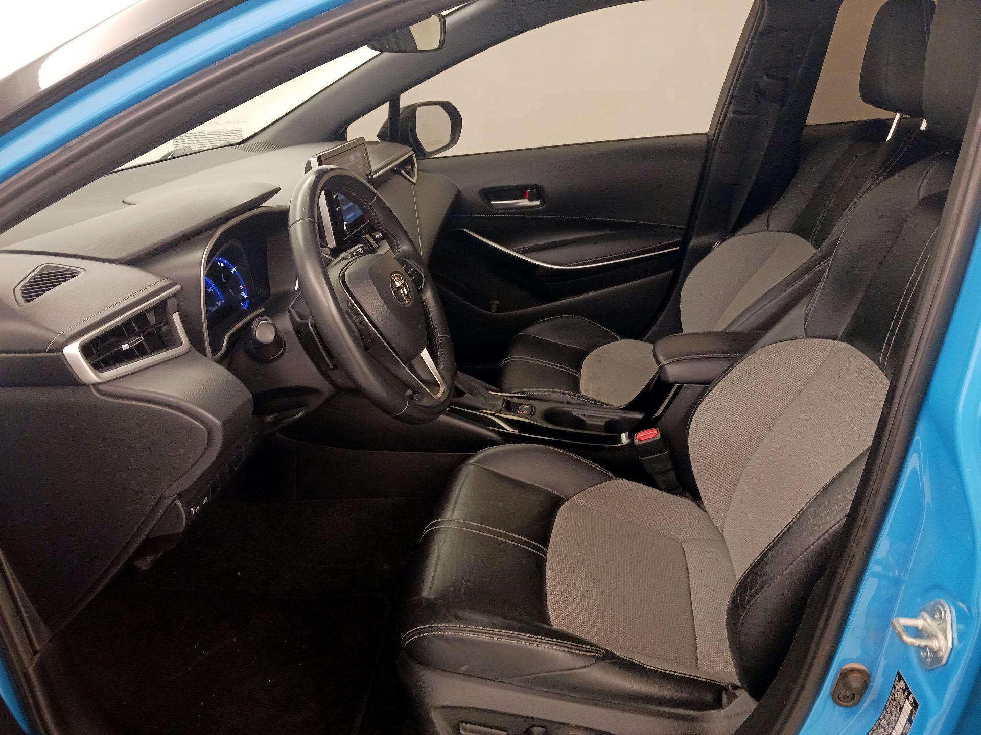 Thumbnail: 2021 Toyota Corolla - 11