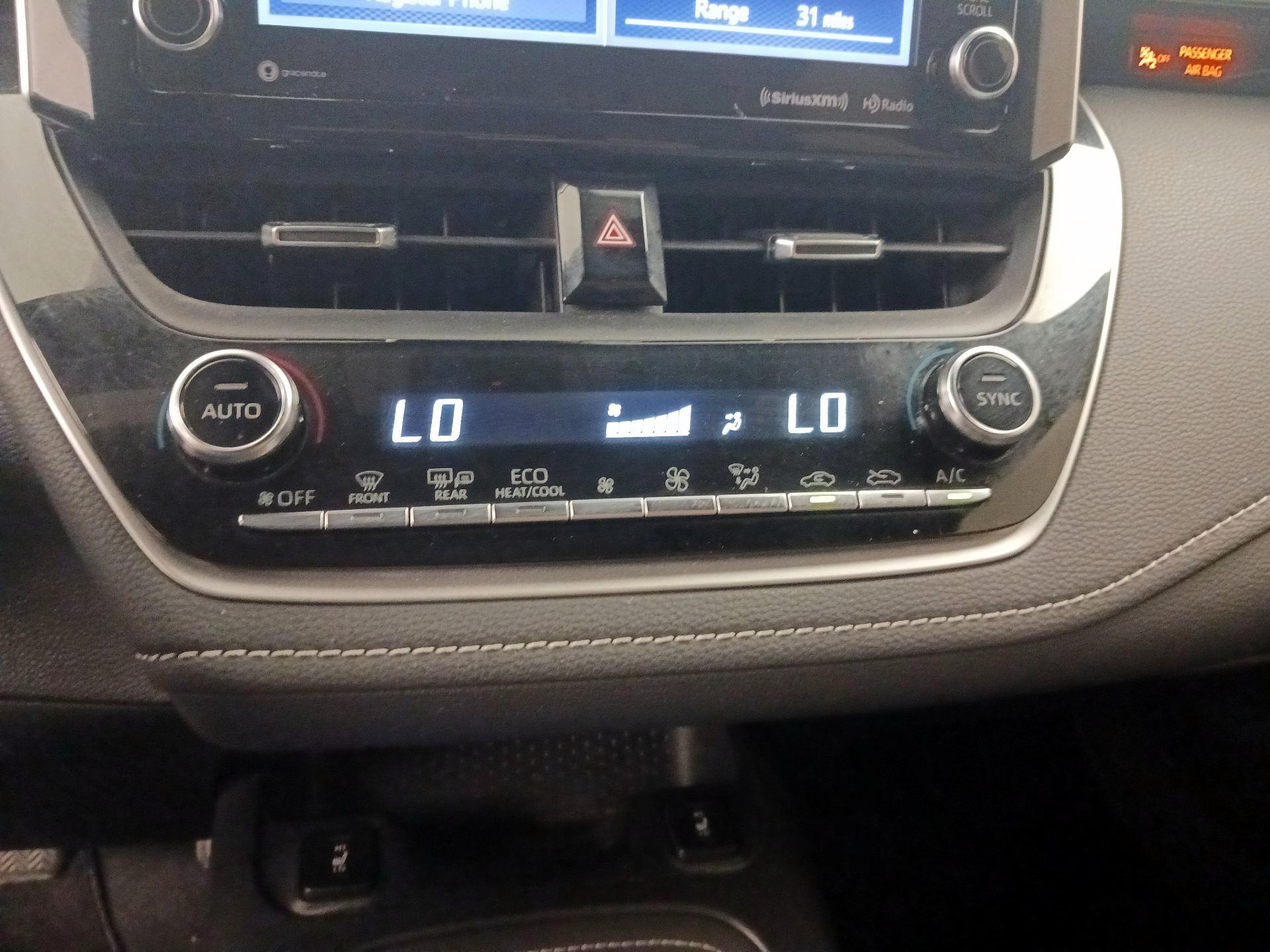 Thumbnail: 2021 Toyota Corolla - 16