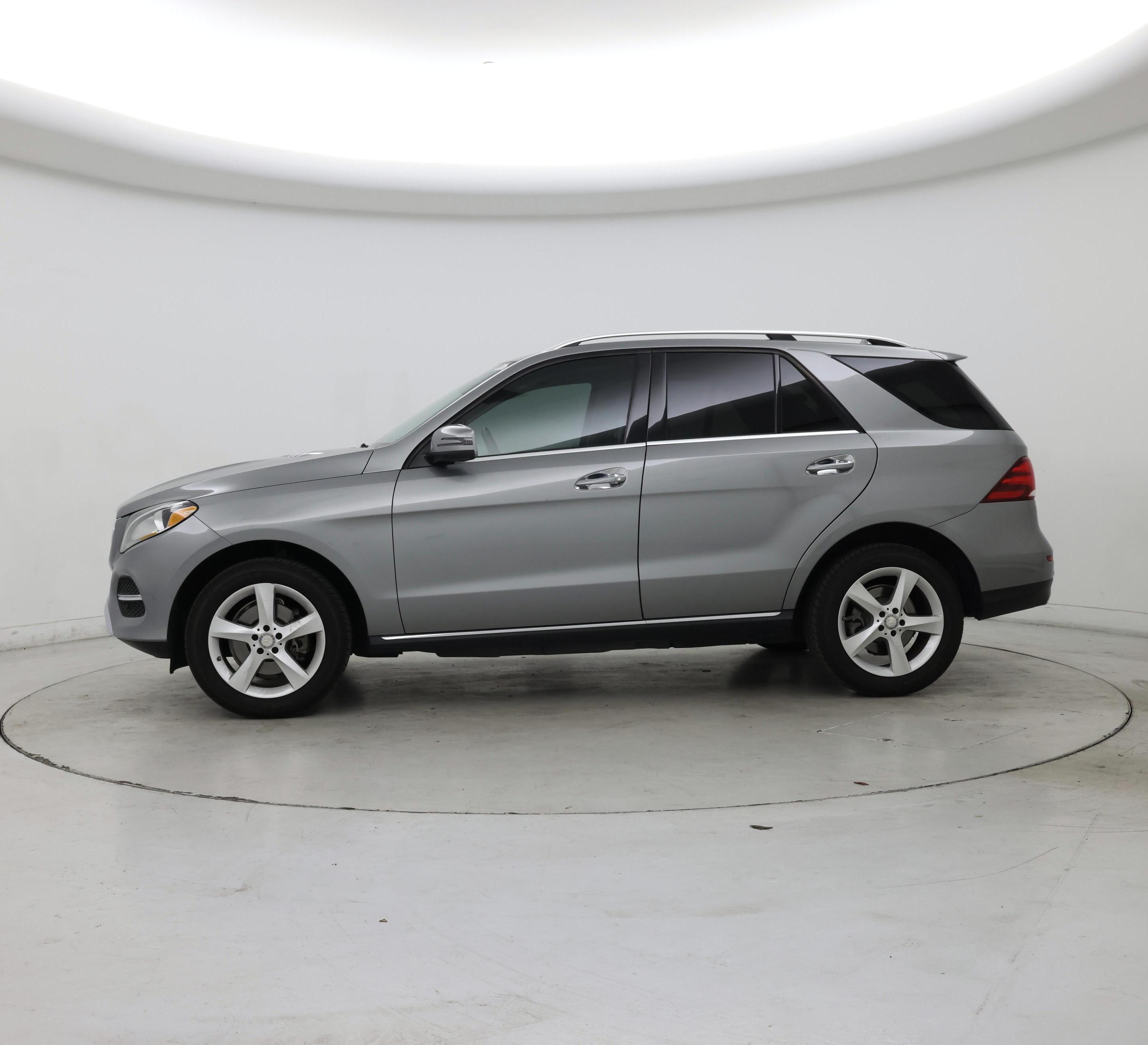 Thumbnail: 2016 Mercedes-Benz GLE - 3