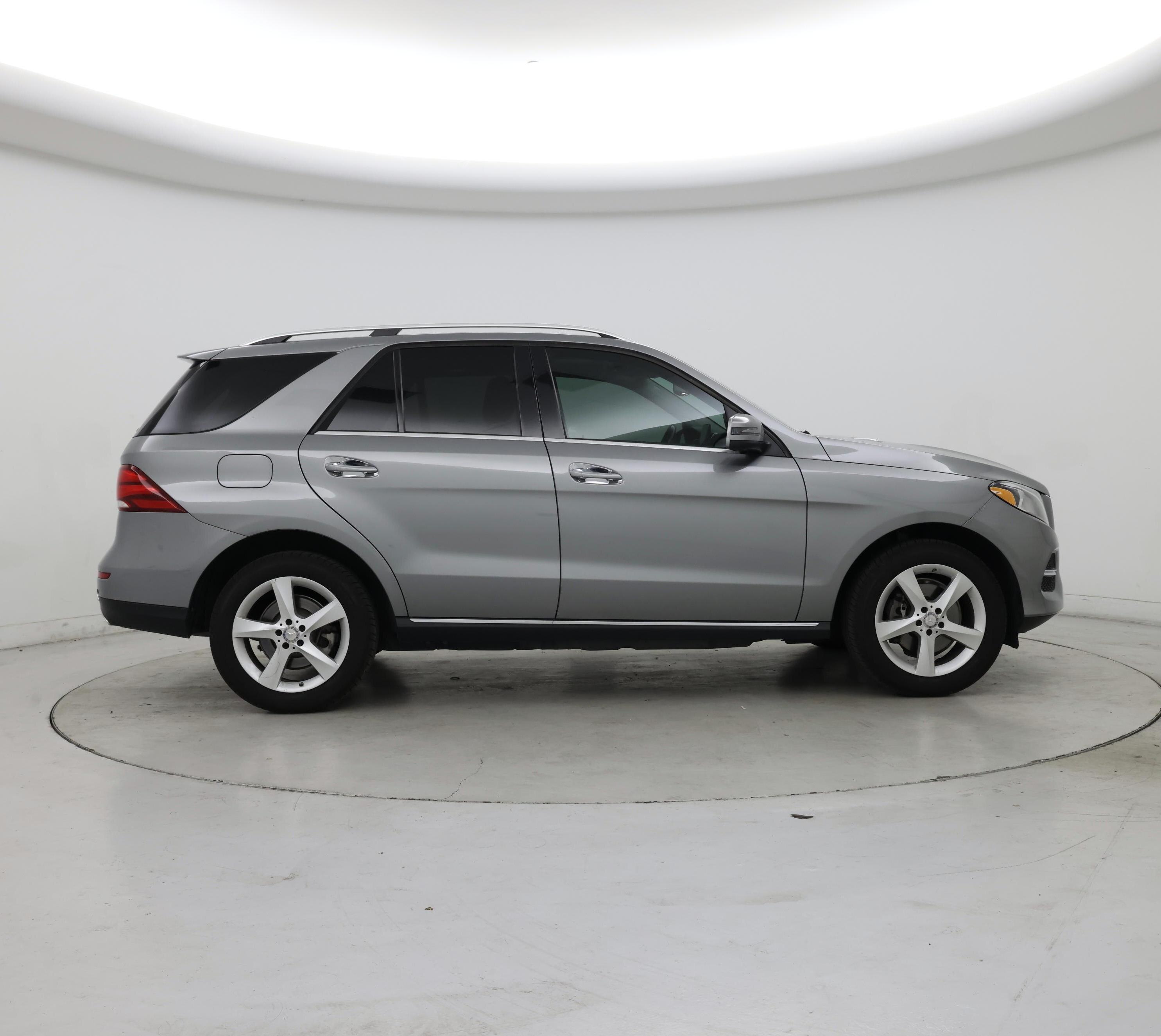 Thumbnail: 2016 Mercedes-Benz GLE - 7