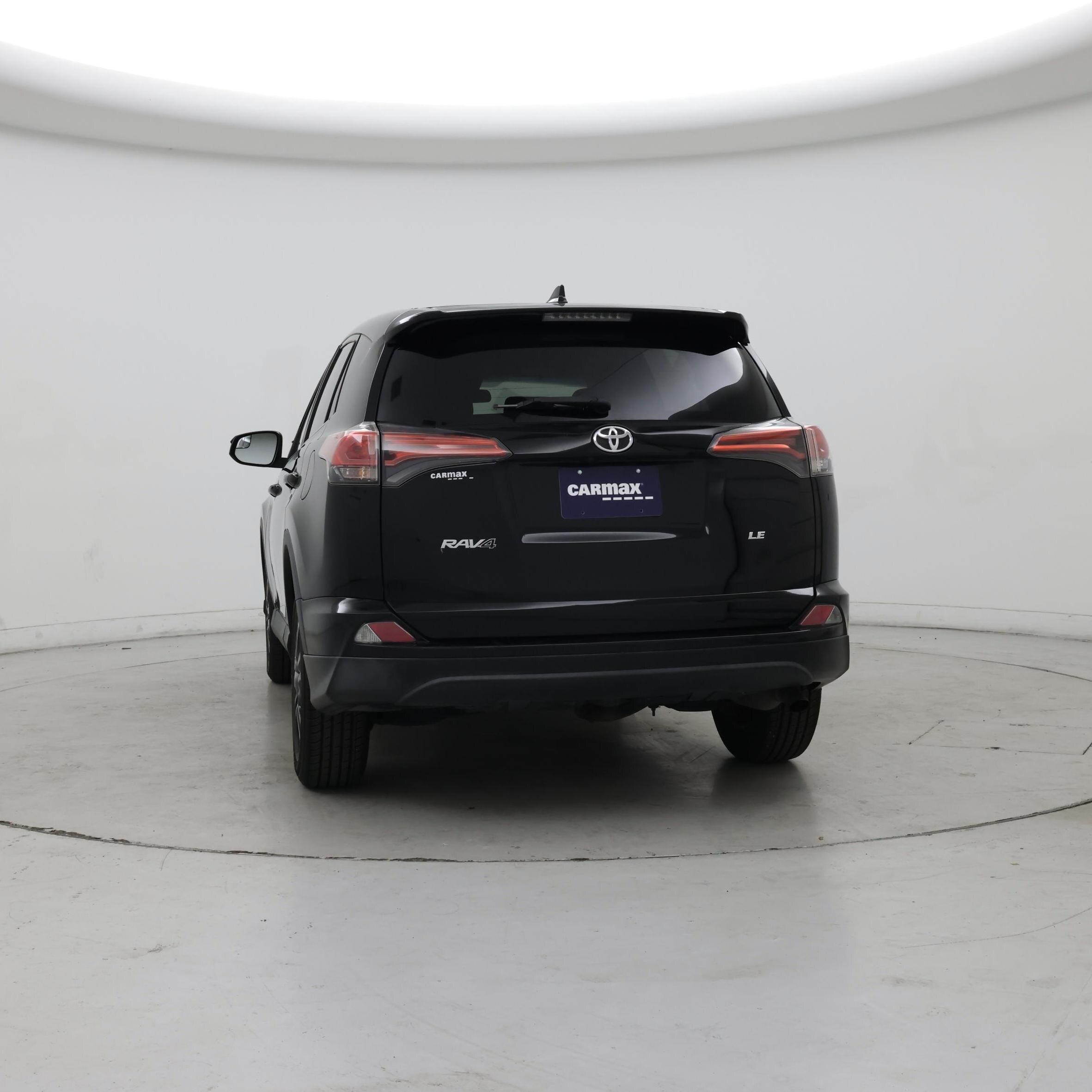 Thumbnail: 2018 Toyota RAV4 - 6