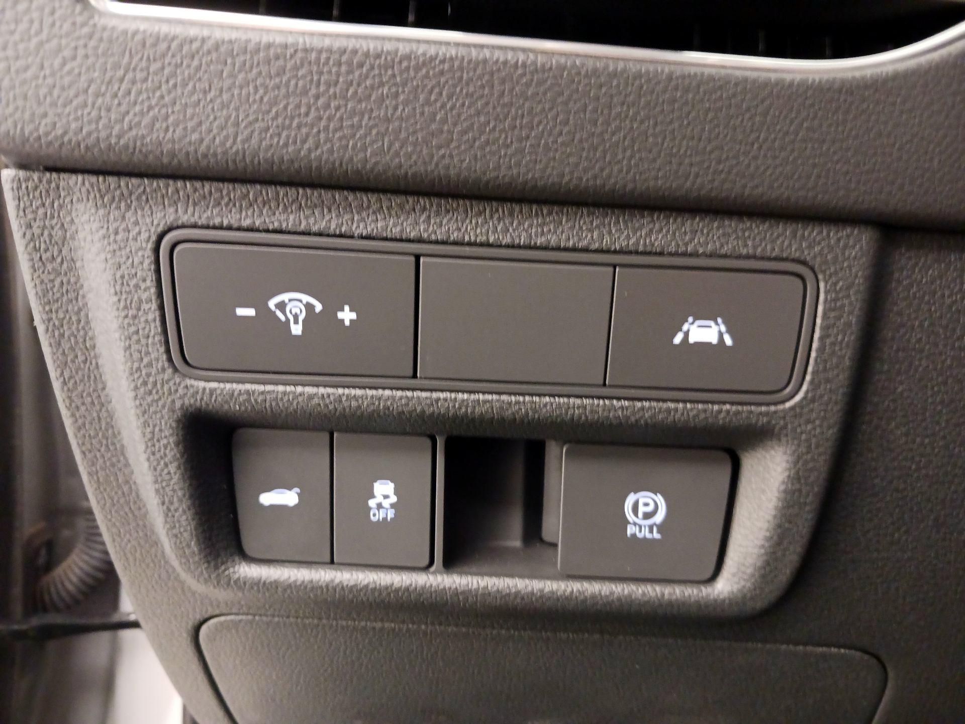 Thumbnail: 2023 Hyundai Sonata - 13