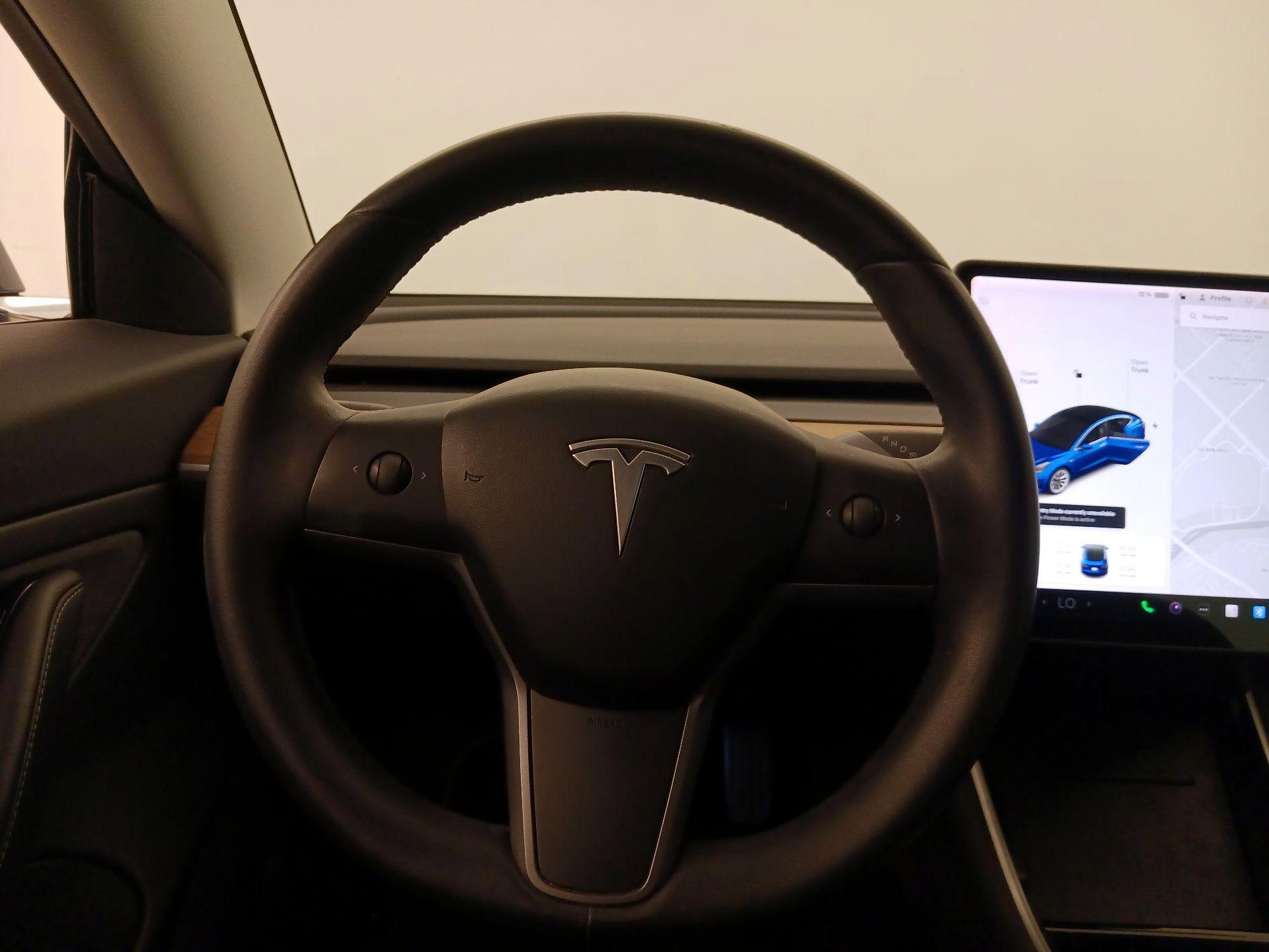 Thumbnail: 2020 Tesla Model 3 - 10