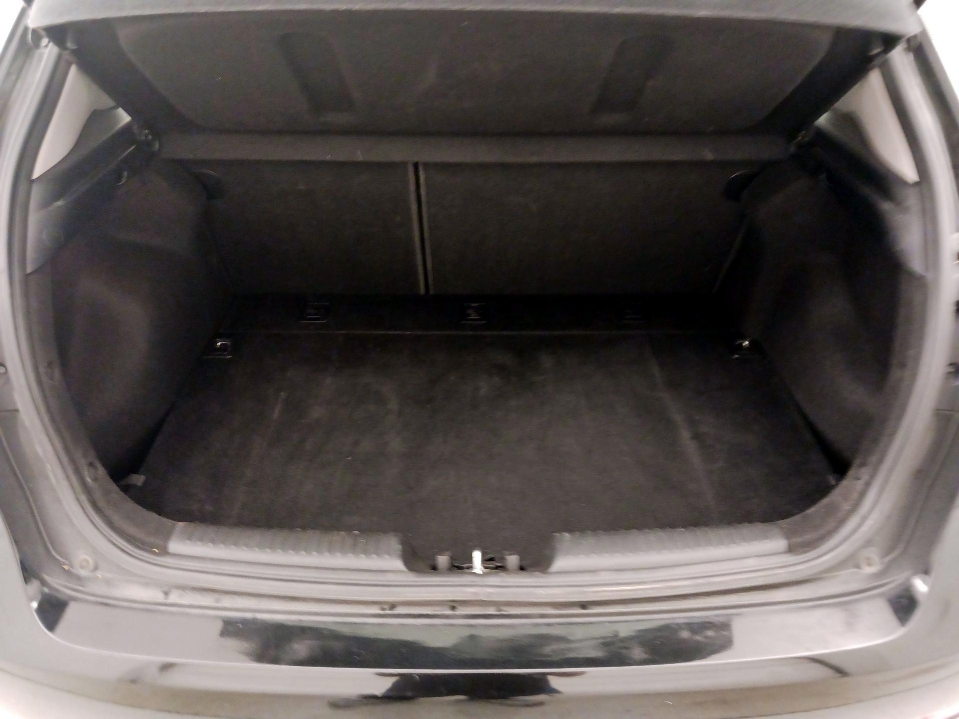 Thumbnail: 2016 Kia Forte - 19