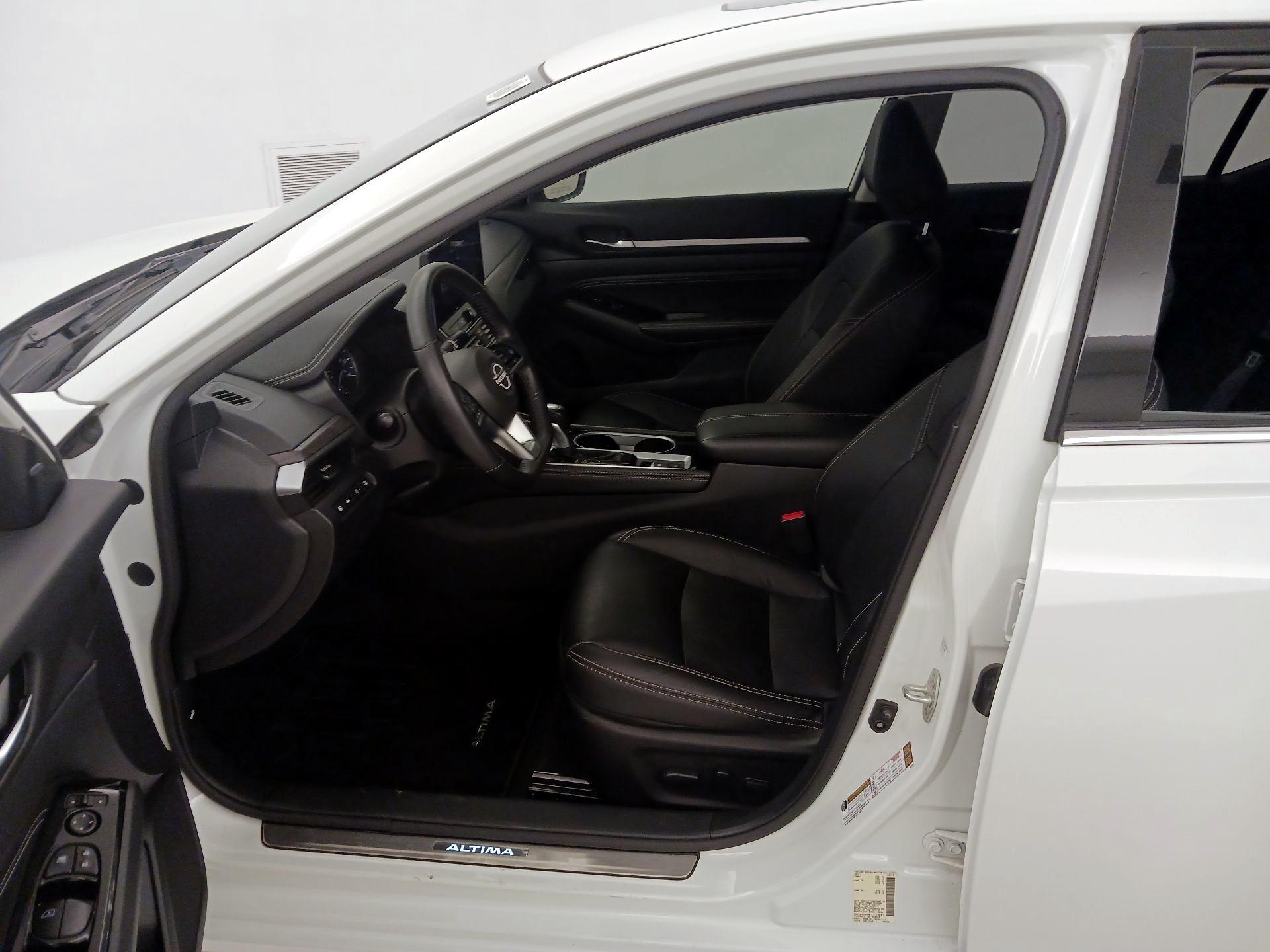 Thumbnail: 2023 Nissan Altima - 11