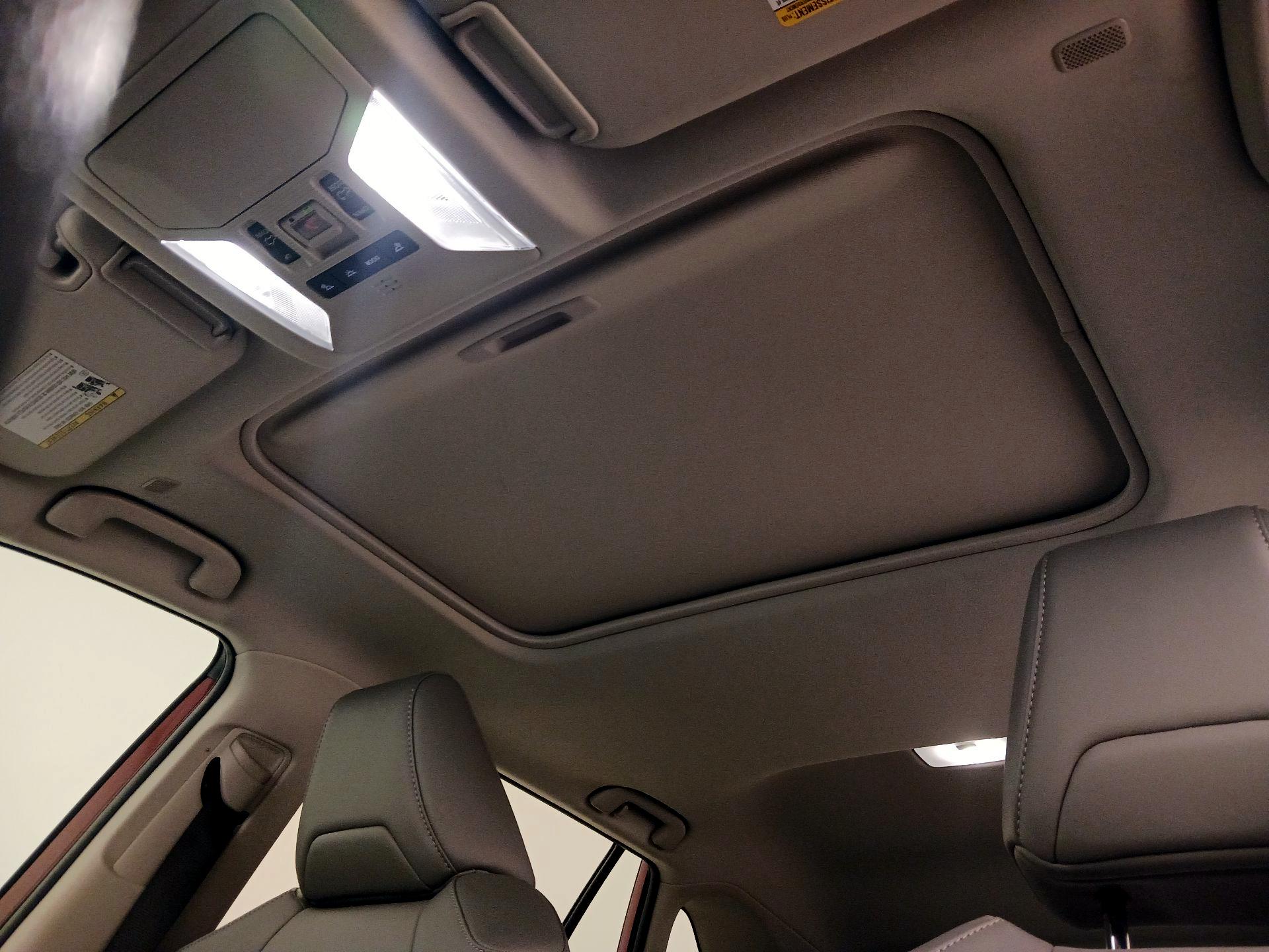 Thumbnail: 2024 Toyota RAV4 - 19