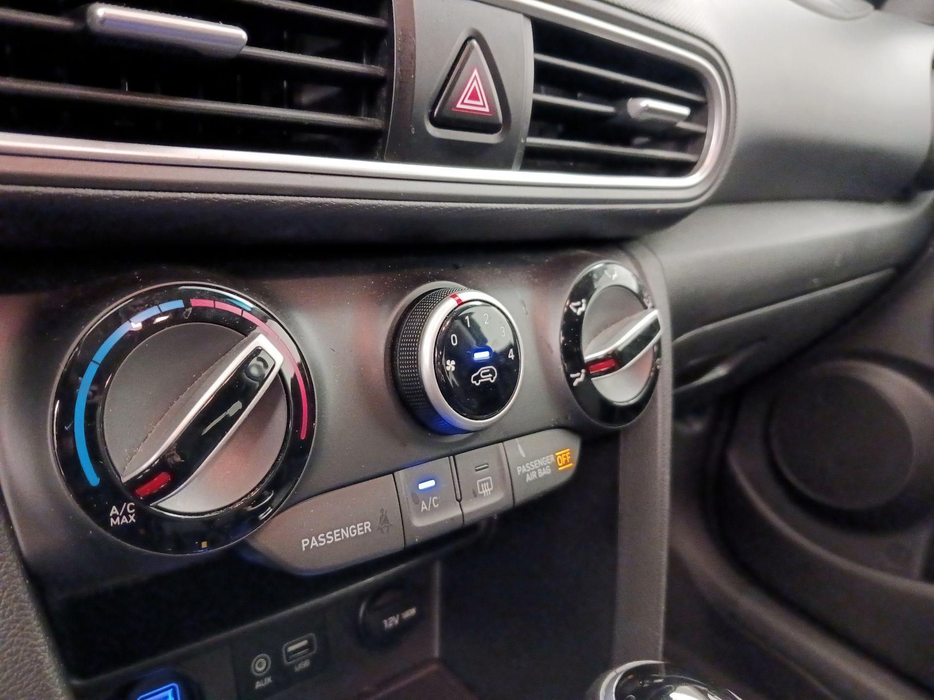 Thumbnail: 2021 Hyundai Kona - 16