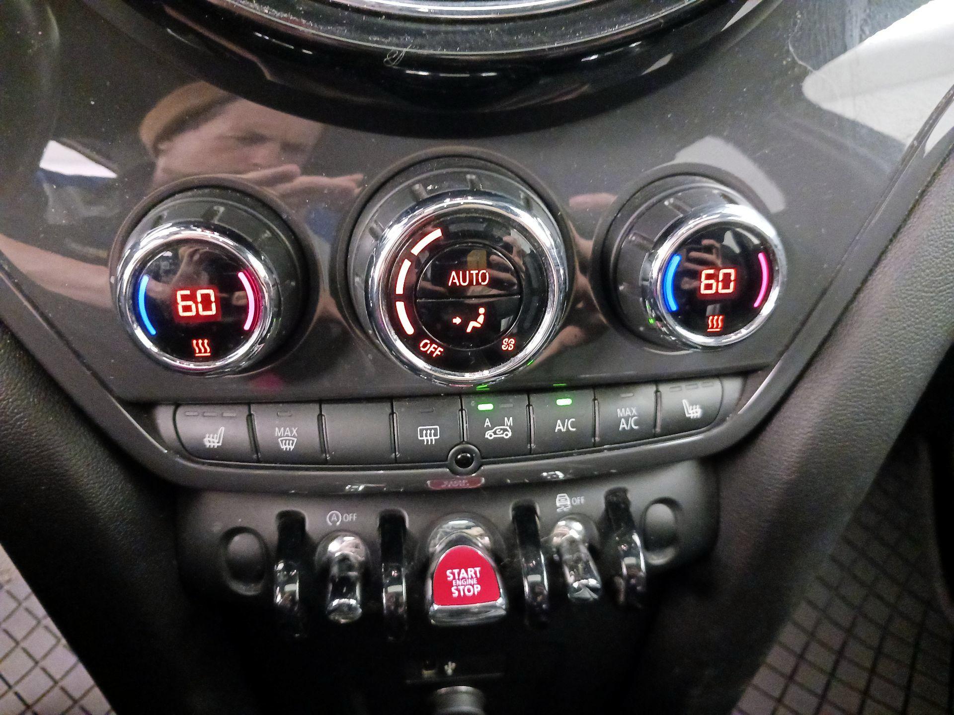 Thumbnail: 2021 MINI Cooper Countryman - 16