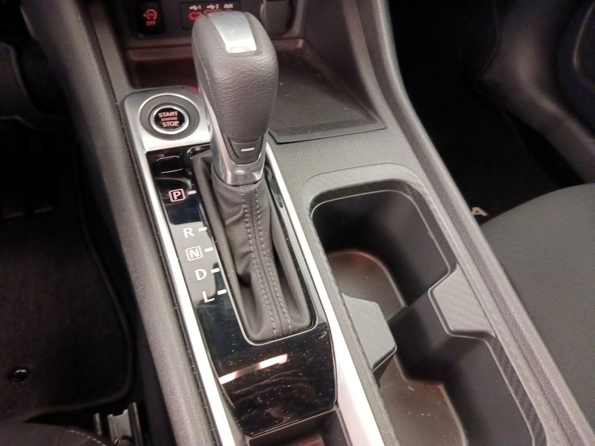 Thumbnail: 2025 Nissan Sentra - 17