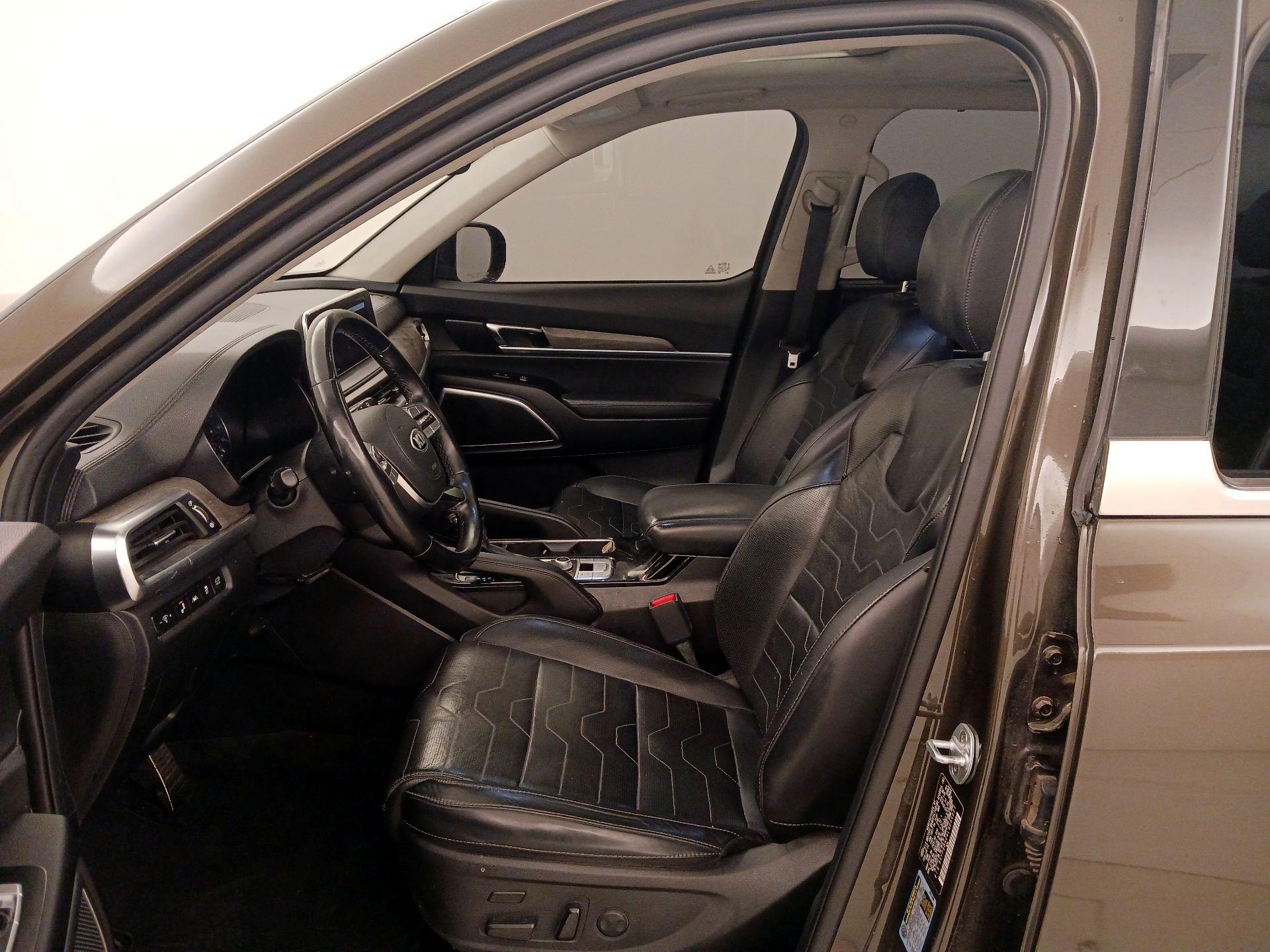 Thumbnail: 2020 Kia Telluride - 11