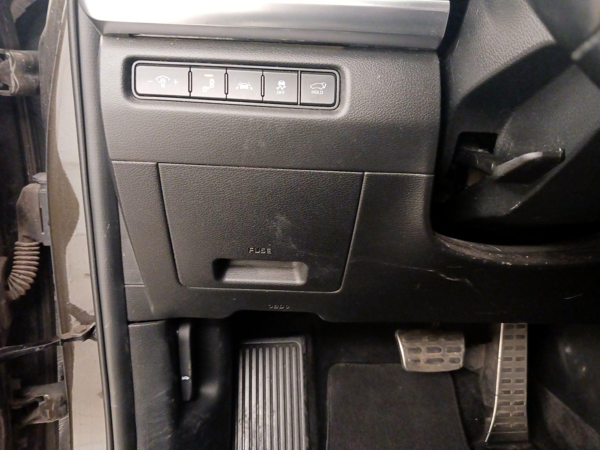 Thumbnail: 2020 Kia Telluride - 13