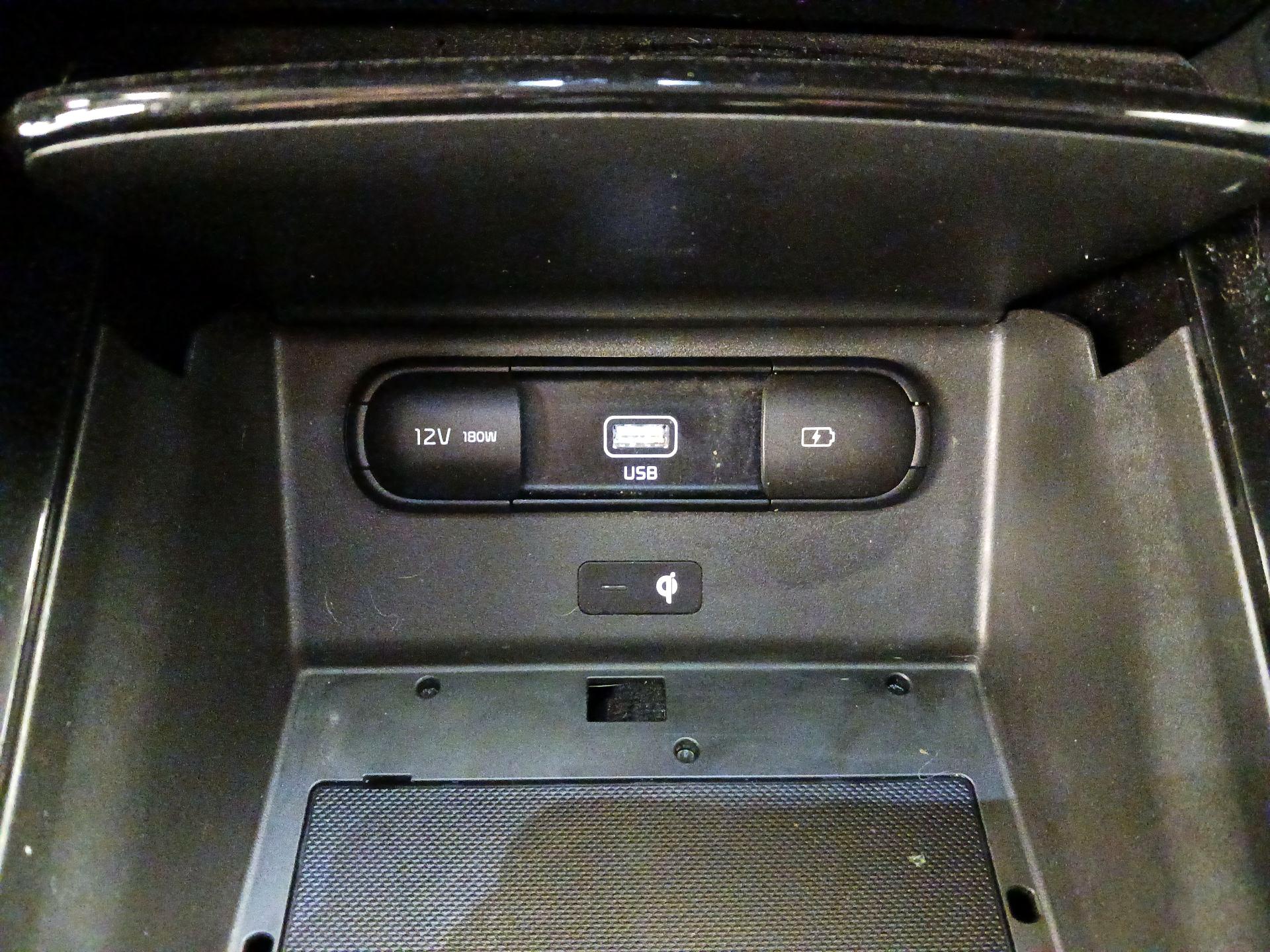 Thumbnail: 2020 Kia Telluride - 19