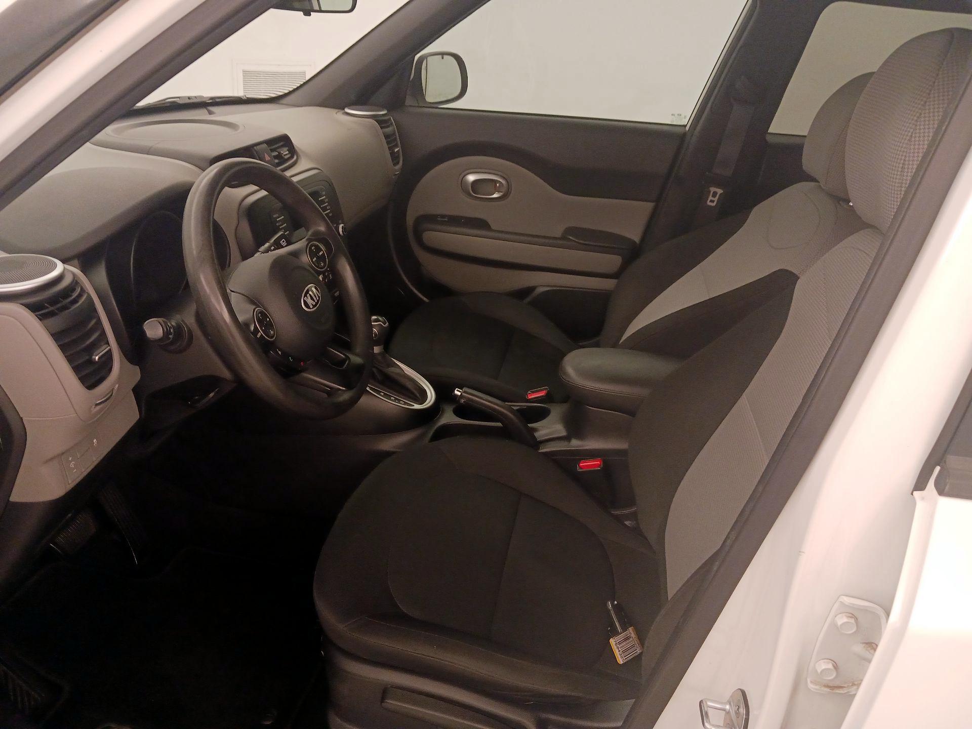 Thumbnail: 2014 Kia Soul - 11