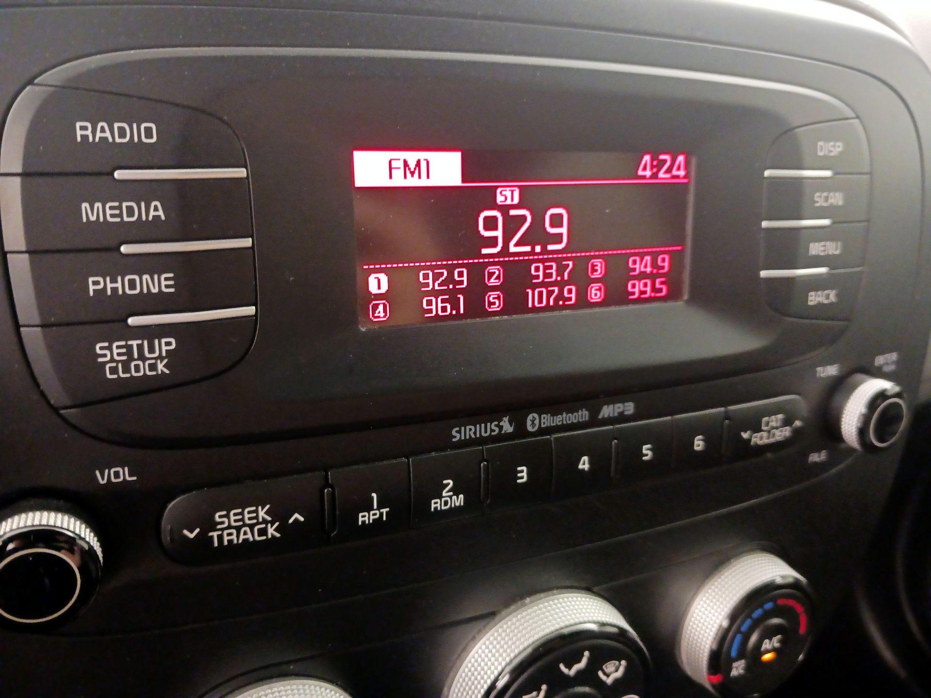 Thumbnail: 2014 Kia Soul - 14