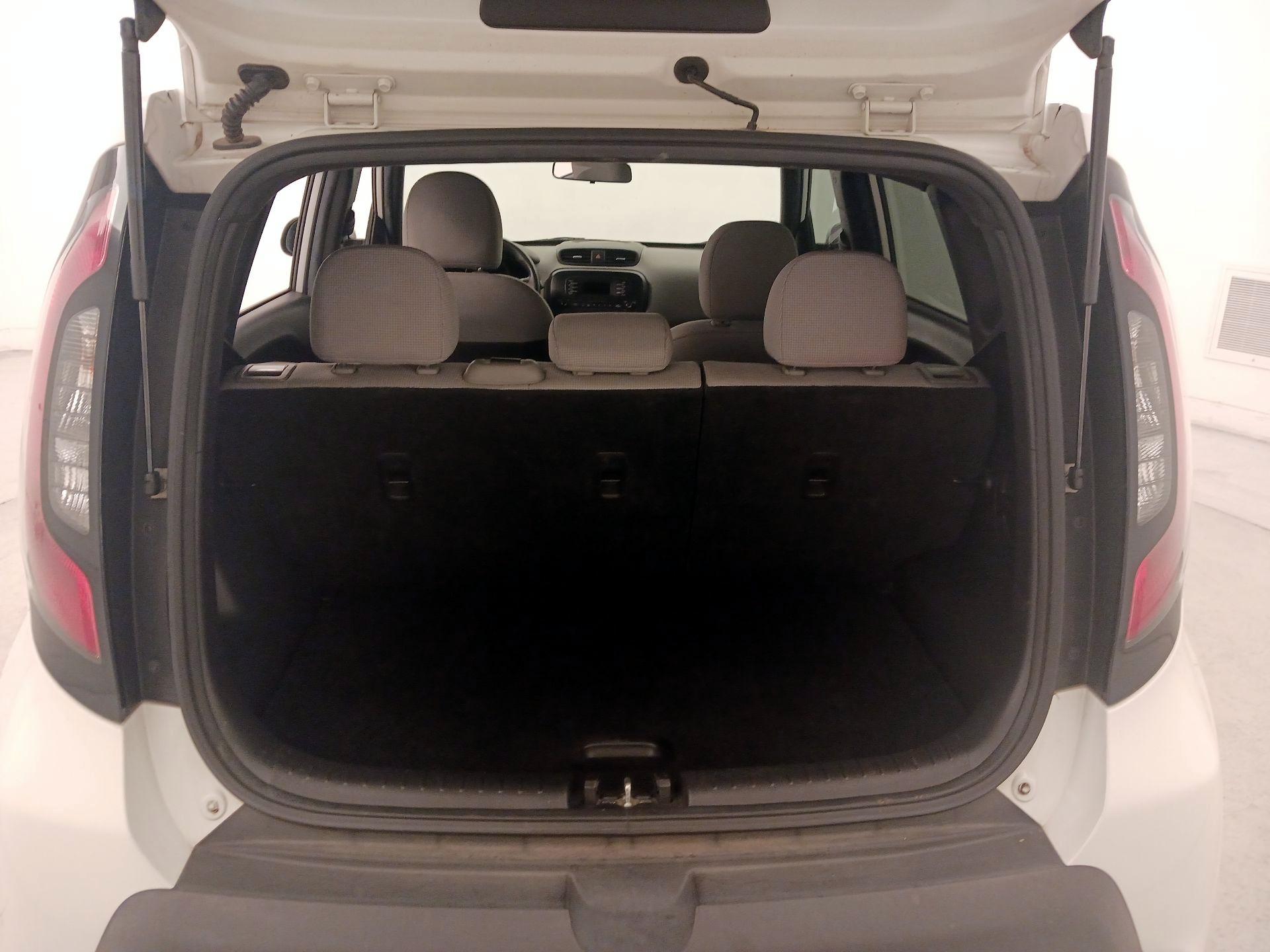 Thumbnail: 2014 Kia Soul - 19