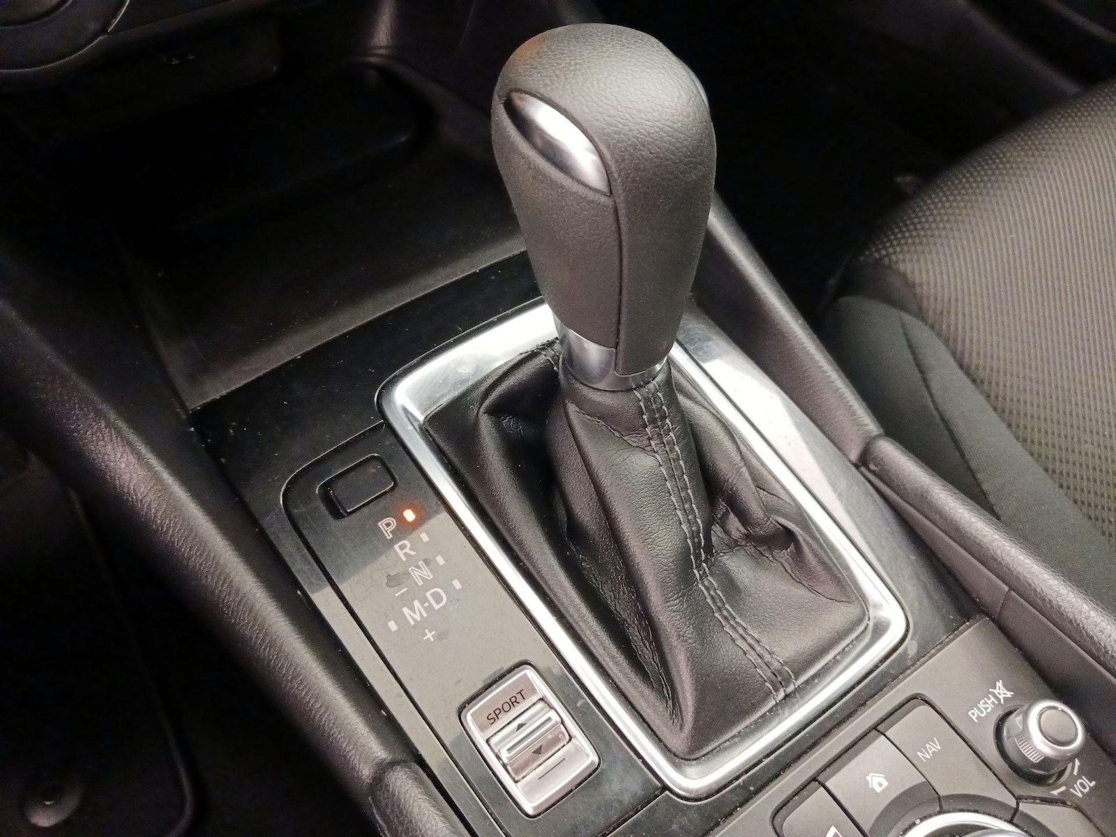 2017 Mazda Mazda3 Sport - Photo 19