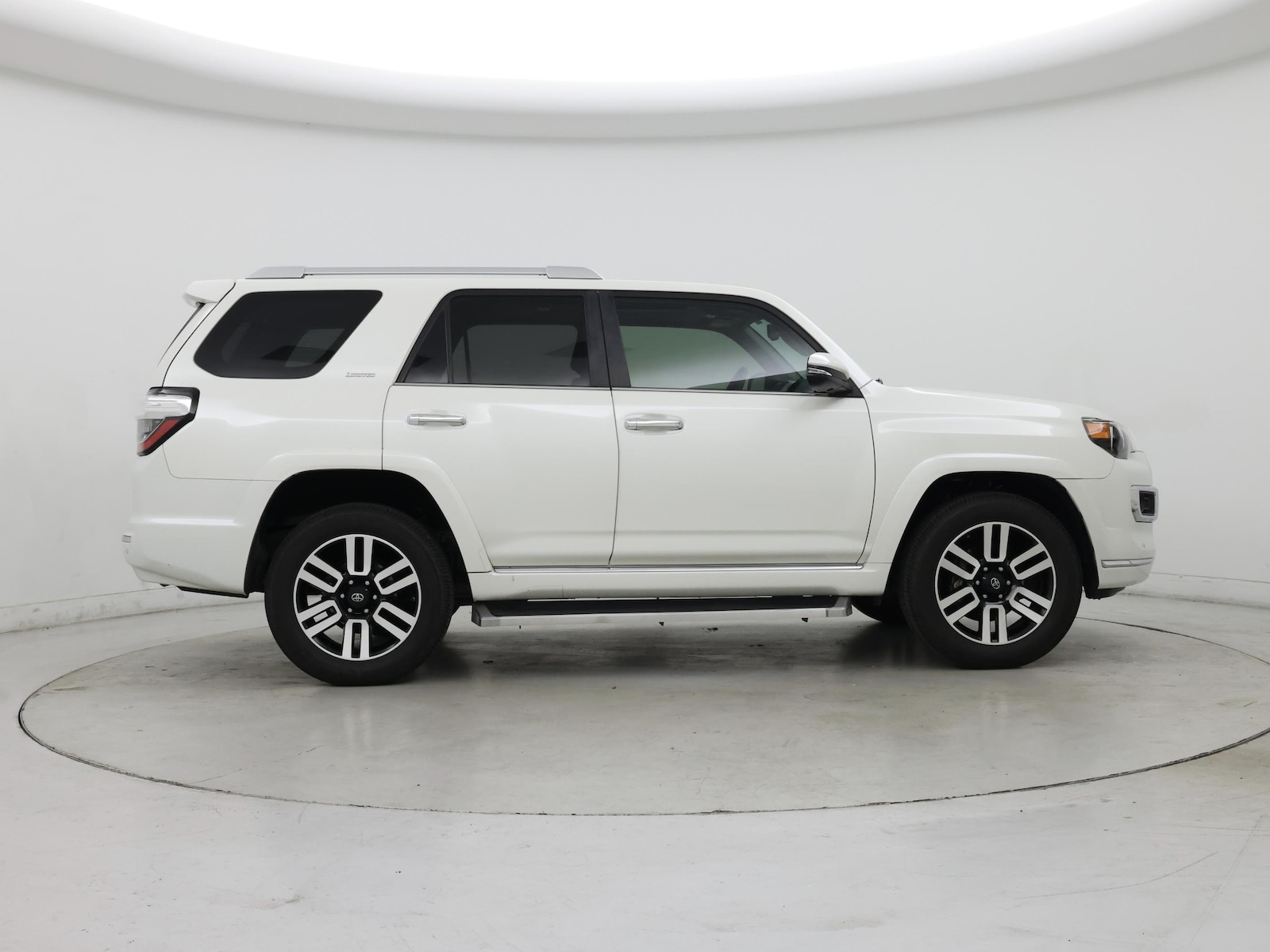 2018 Toyota 4Runner Limited - Photo 8