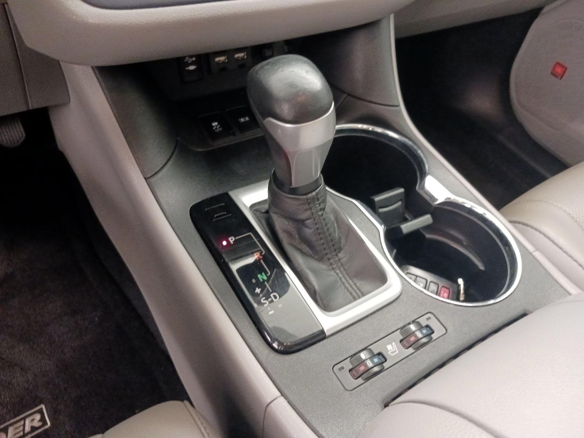 Thumbnail: 2019 Toyota Highlander - 17