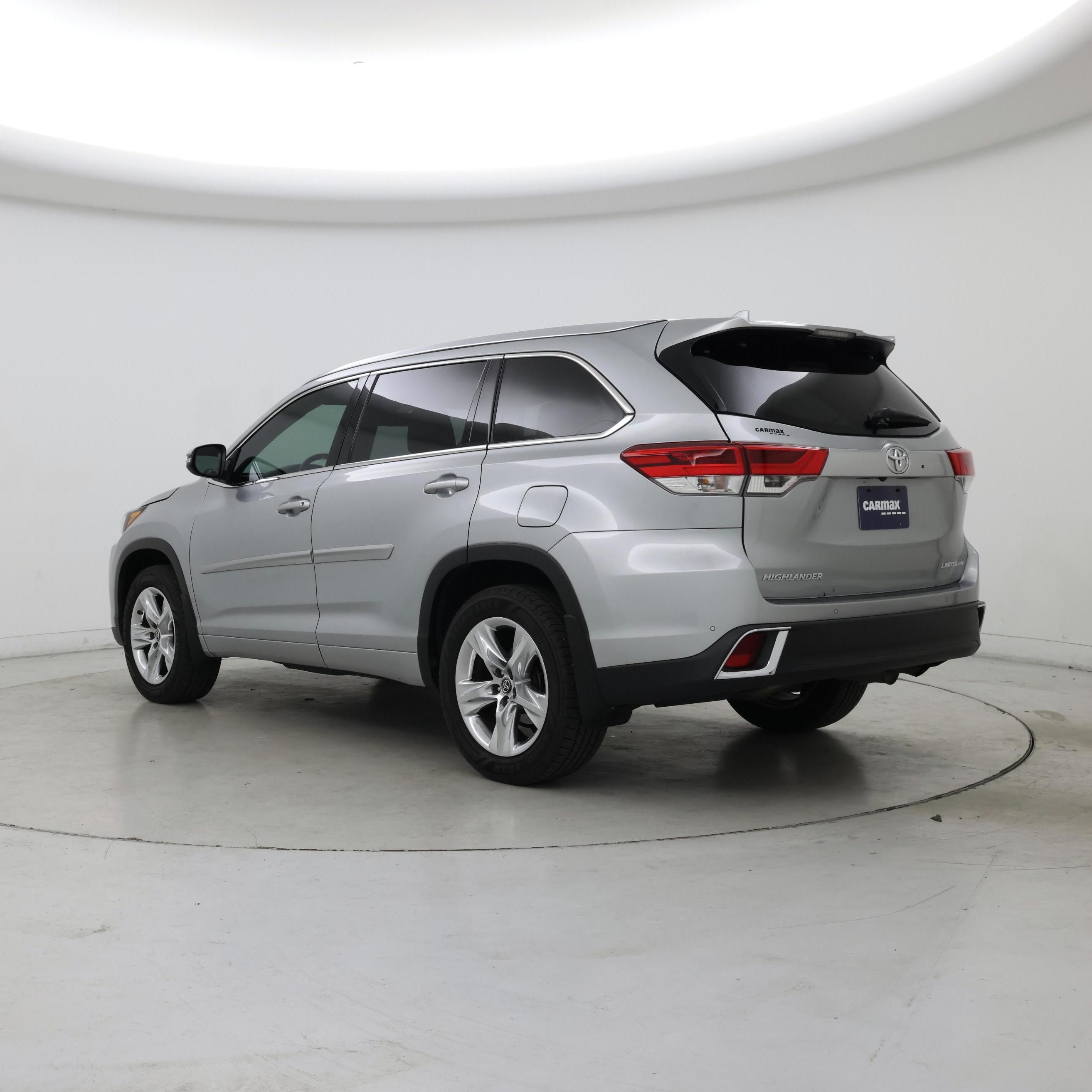 Thumbnail: 2019 Toyota Highlander - 2