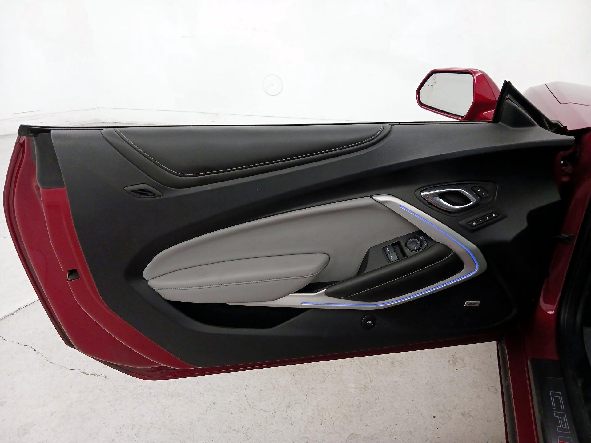 Thumbnail: 2016 Chevrolet Camaro - 12