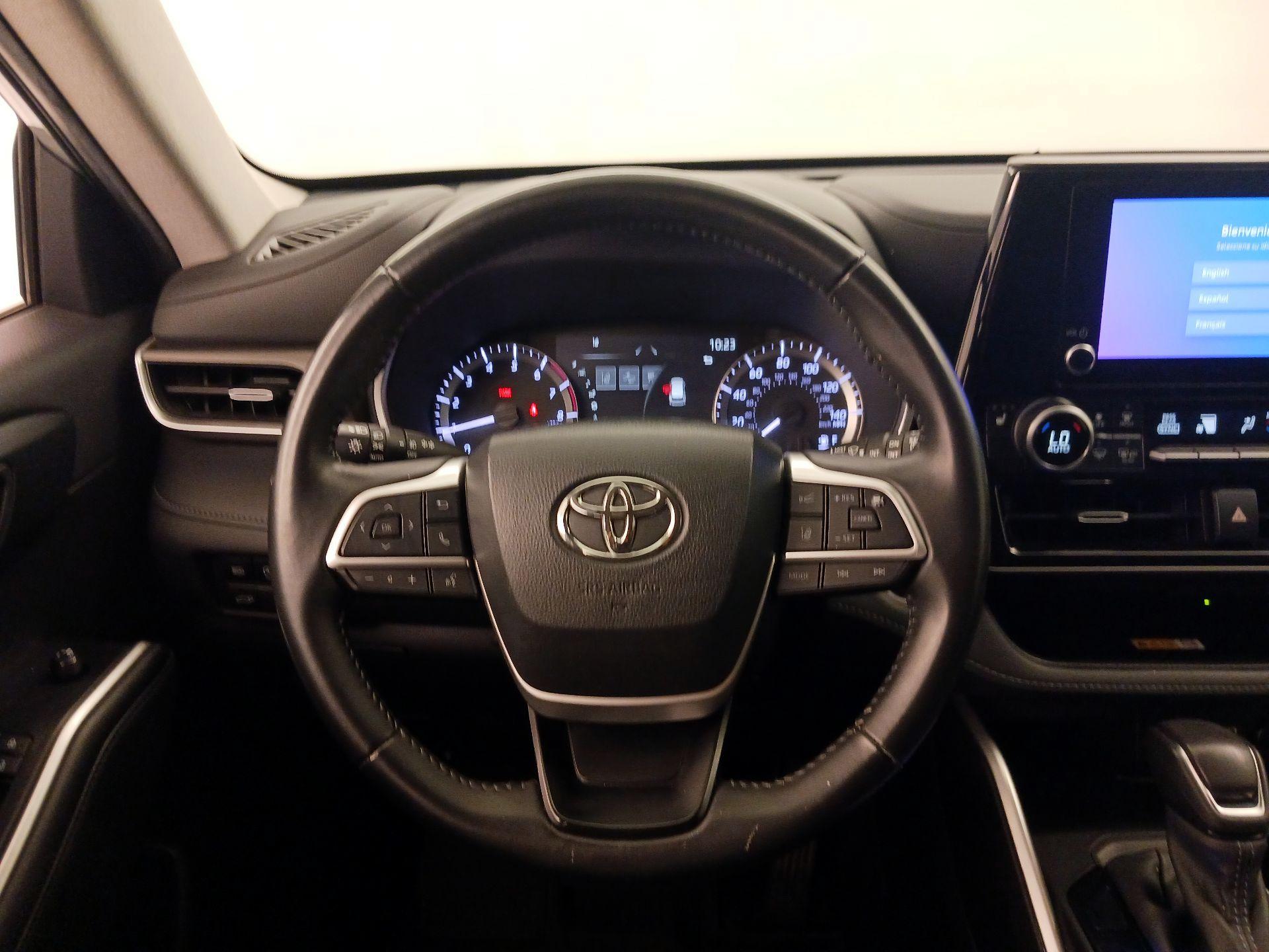 Thumbnail: 2024 Toyota Highlander - 10