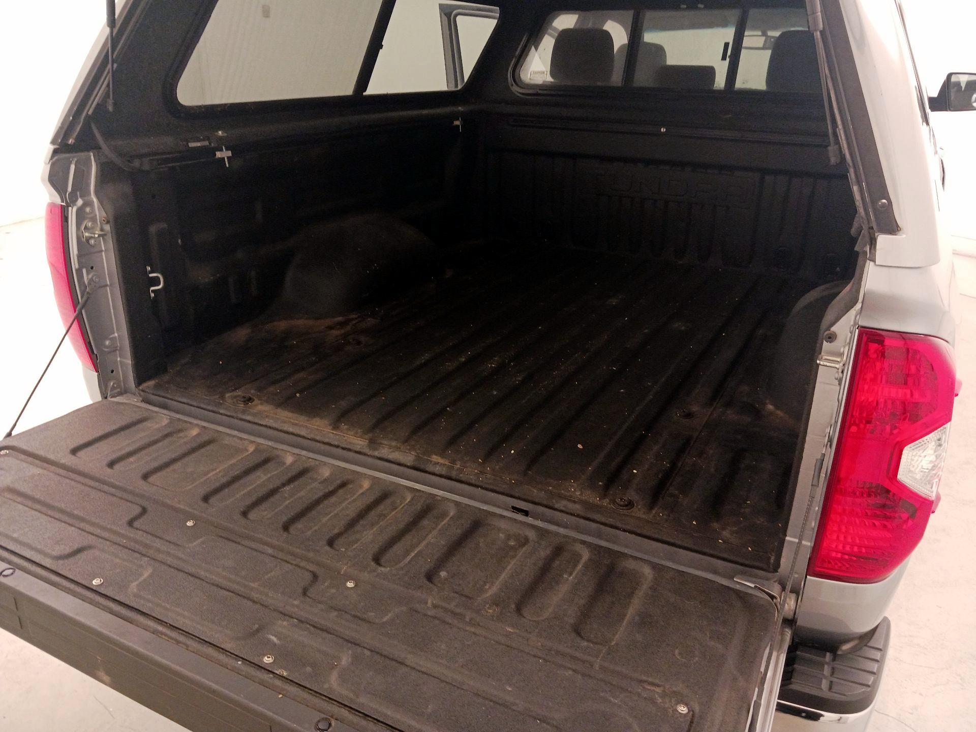 Thumbnail: 2015 Toyota Tundra - 20
