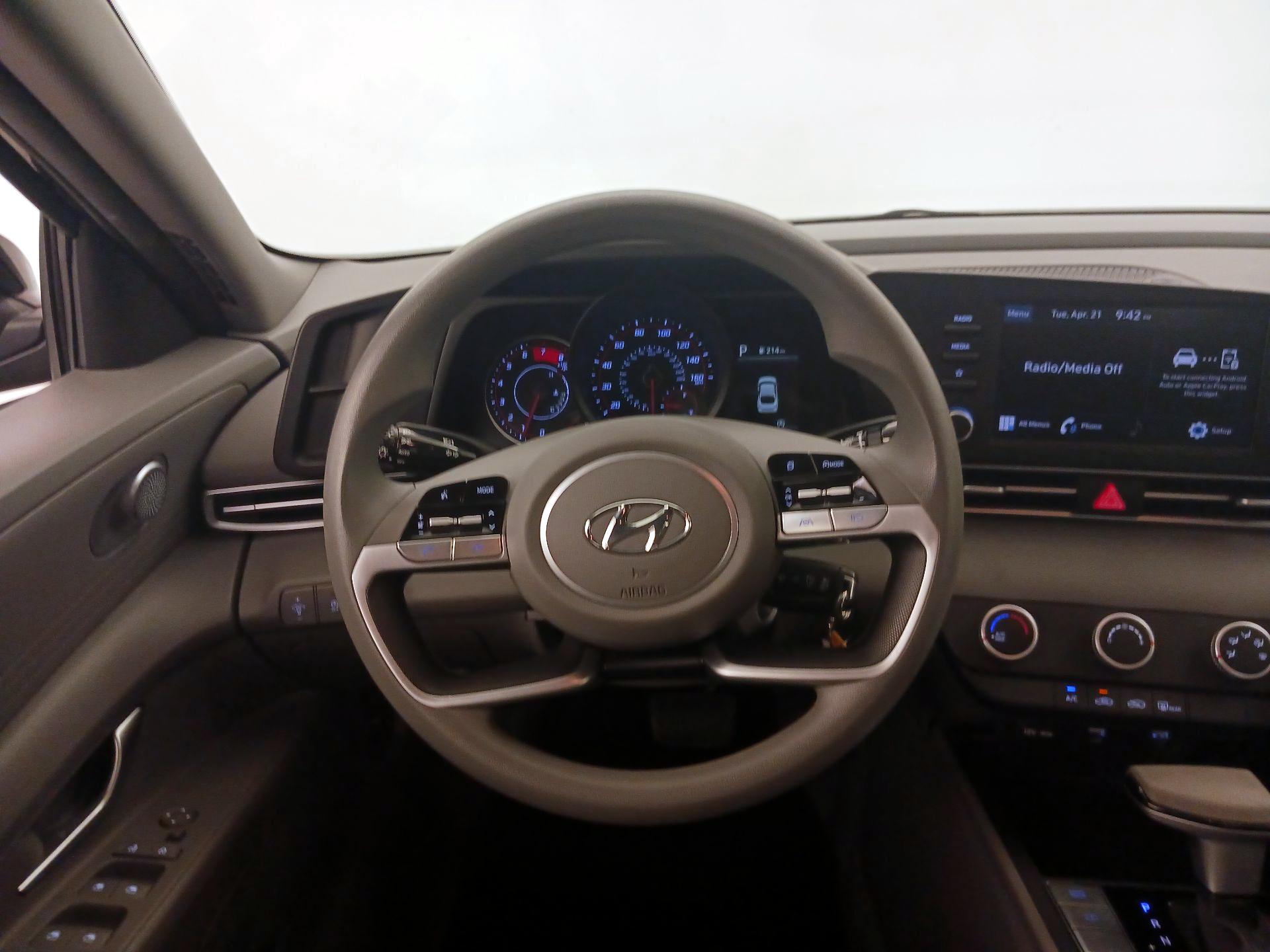 Thumbnail: 2023 Hyundai Elantra - 10