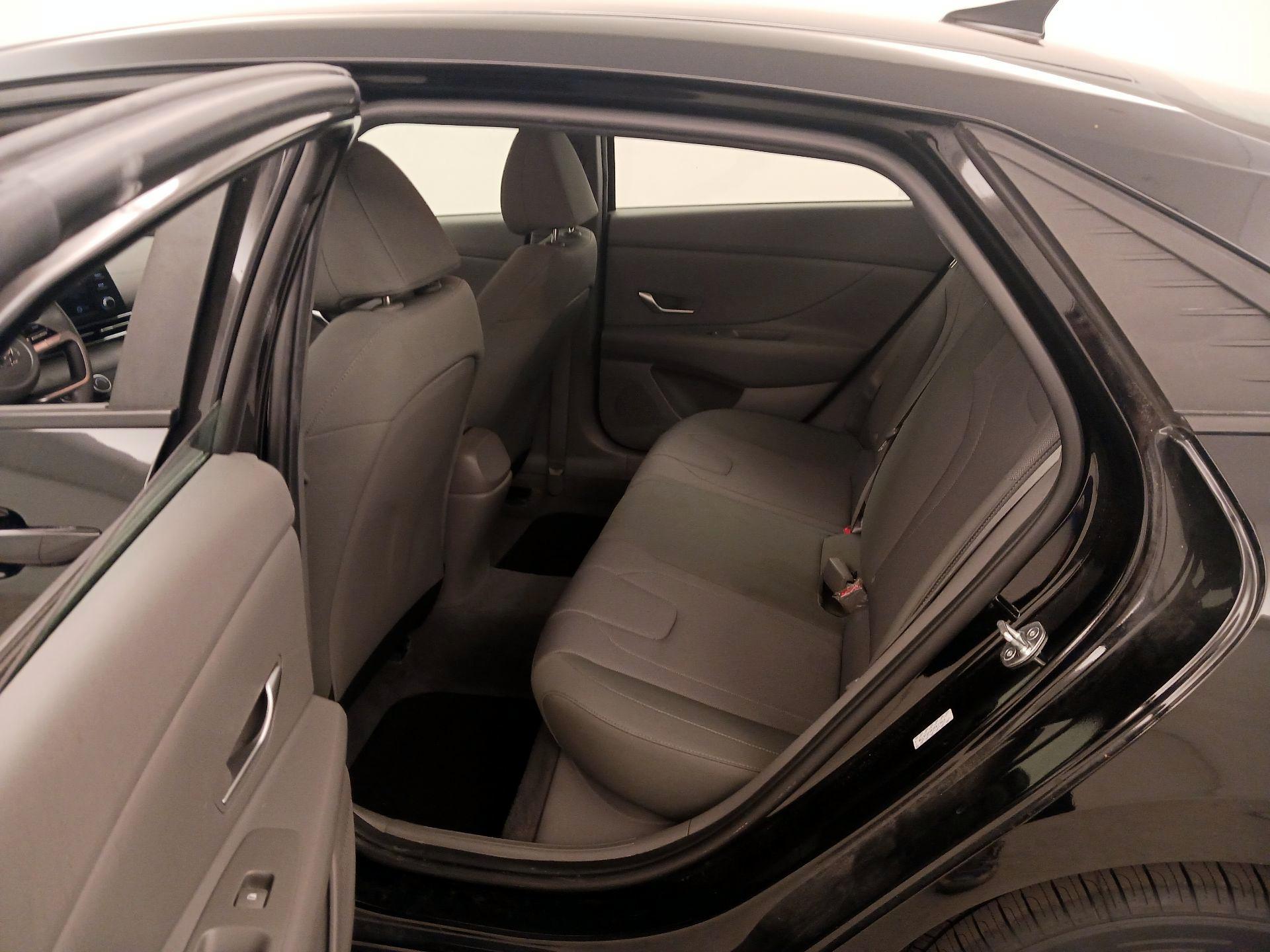 Thumbnail: 2023 Hyundai Elantra - 19