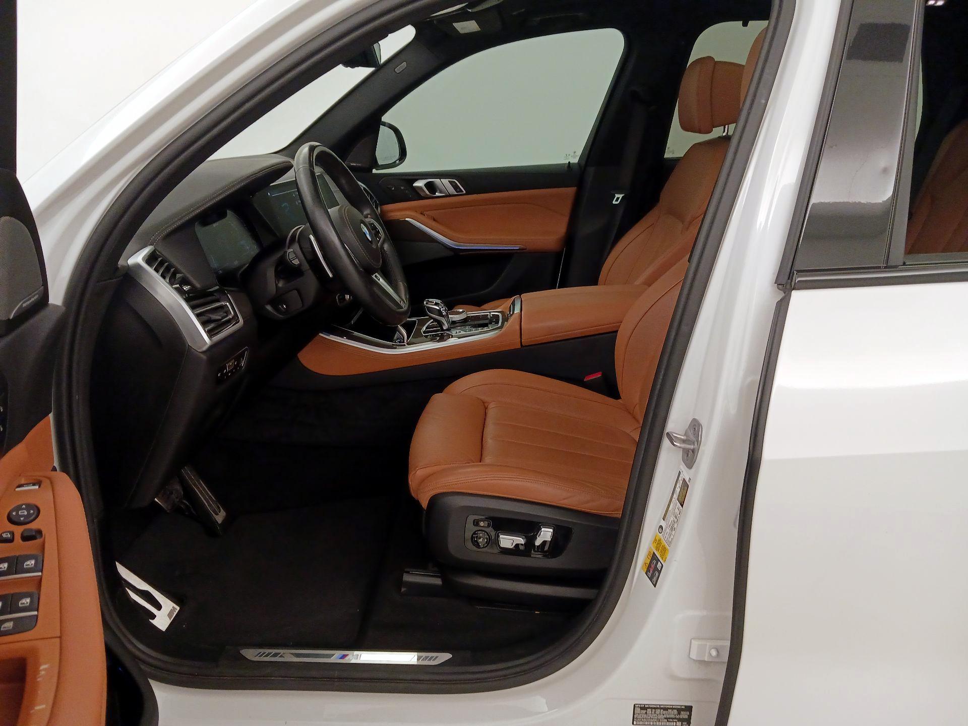 Thumbnail: 2021 BMW X5 - 11