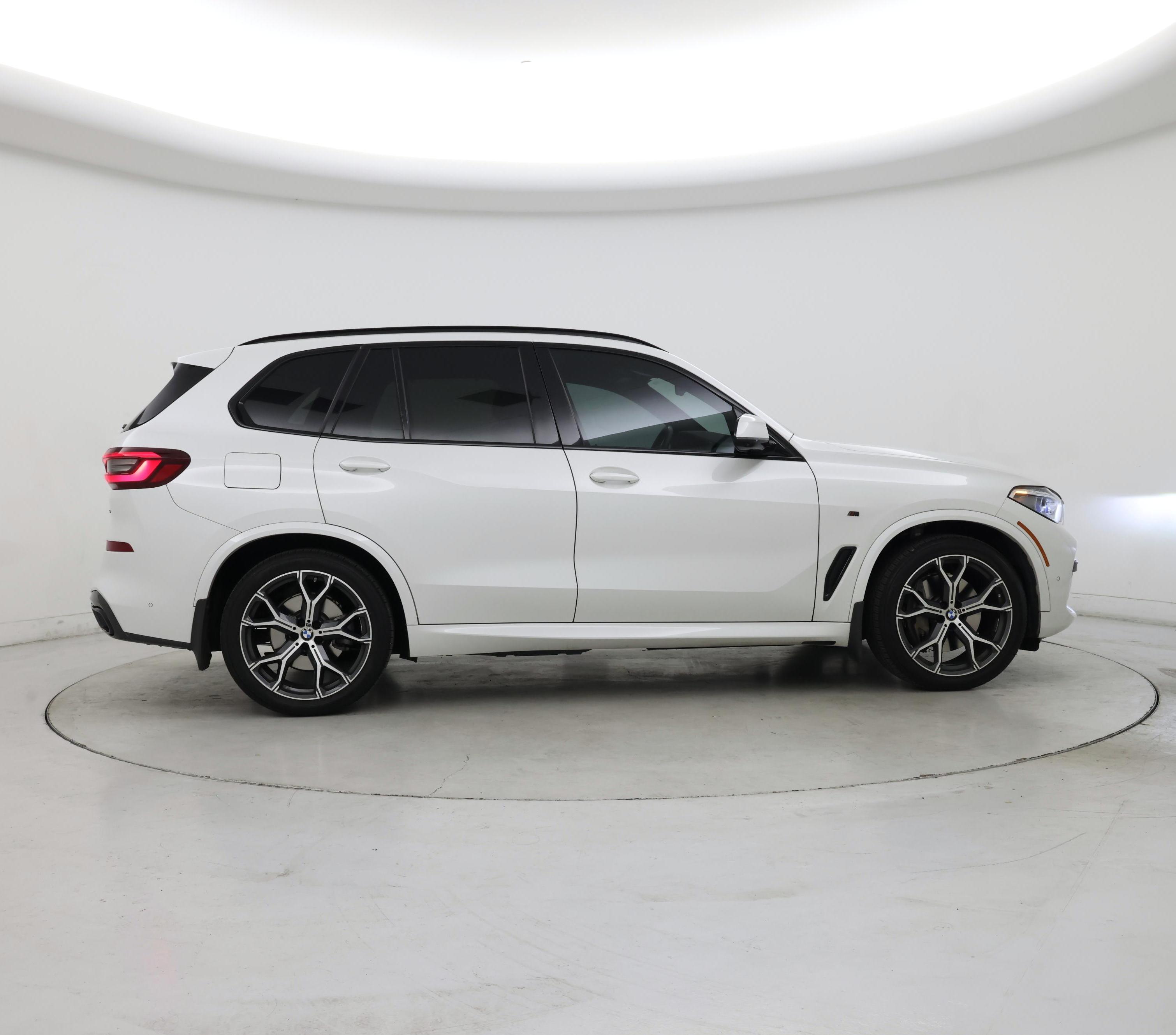 Thumbnail: 2021 BMW X5 - 7