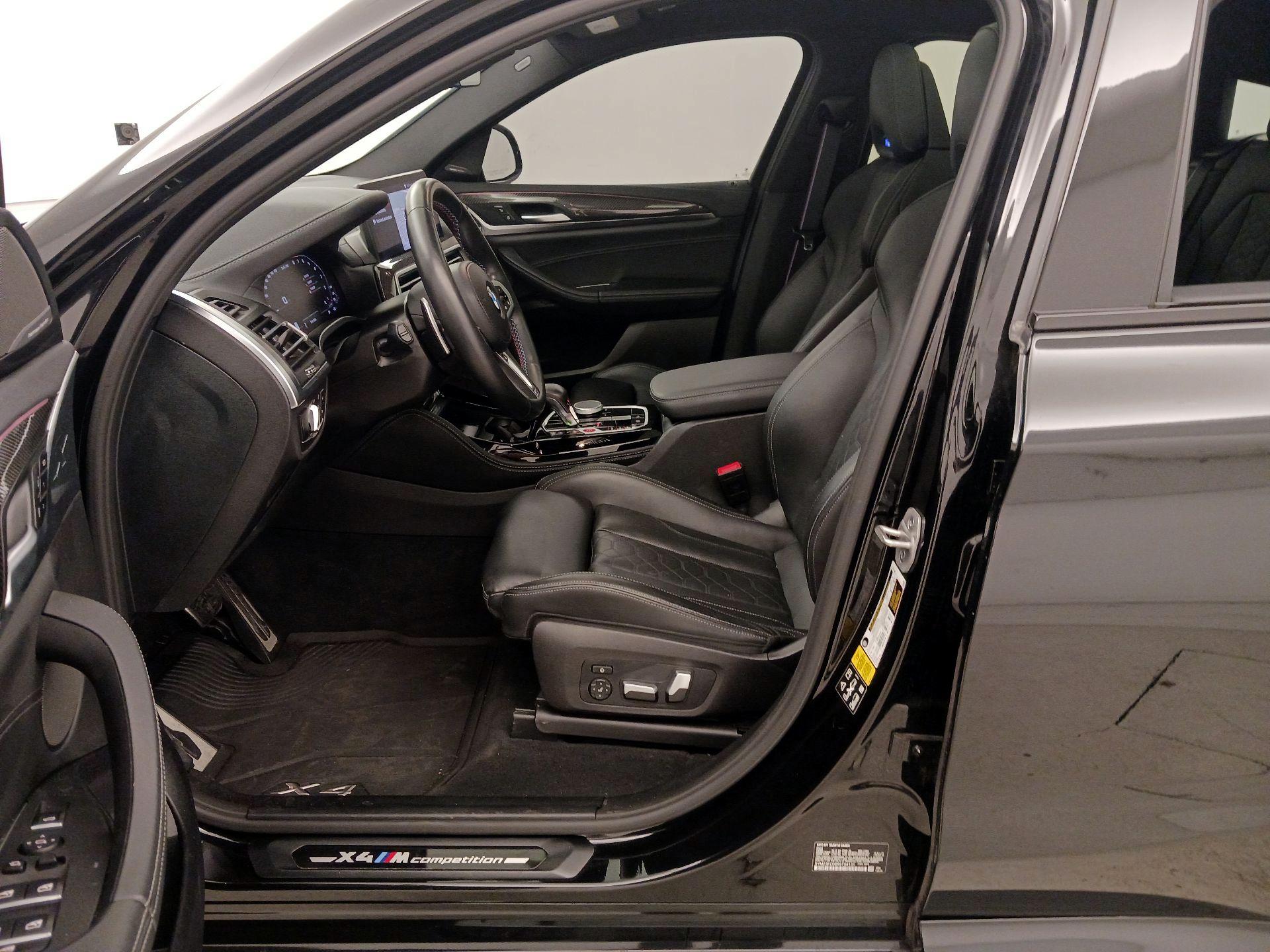 Thumbnail: 2024 BMW X4 - 11